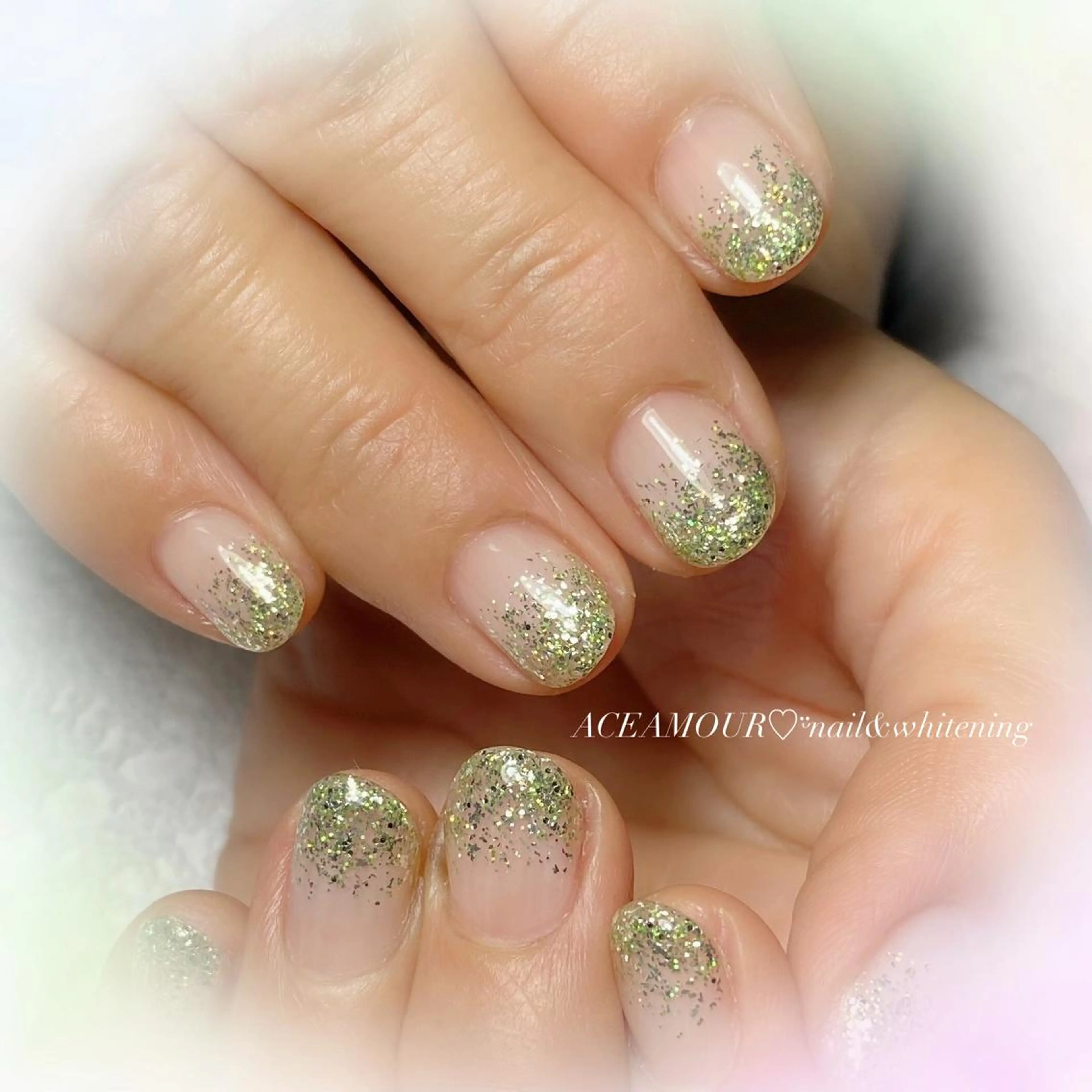 ネイル グラデーション グリーン ラメ(グリッター) ラメグラデーション 春ネイル ネイル/耳つぼ /新ホワイトニングのネイルデザイン