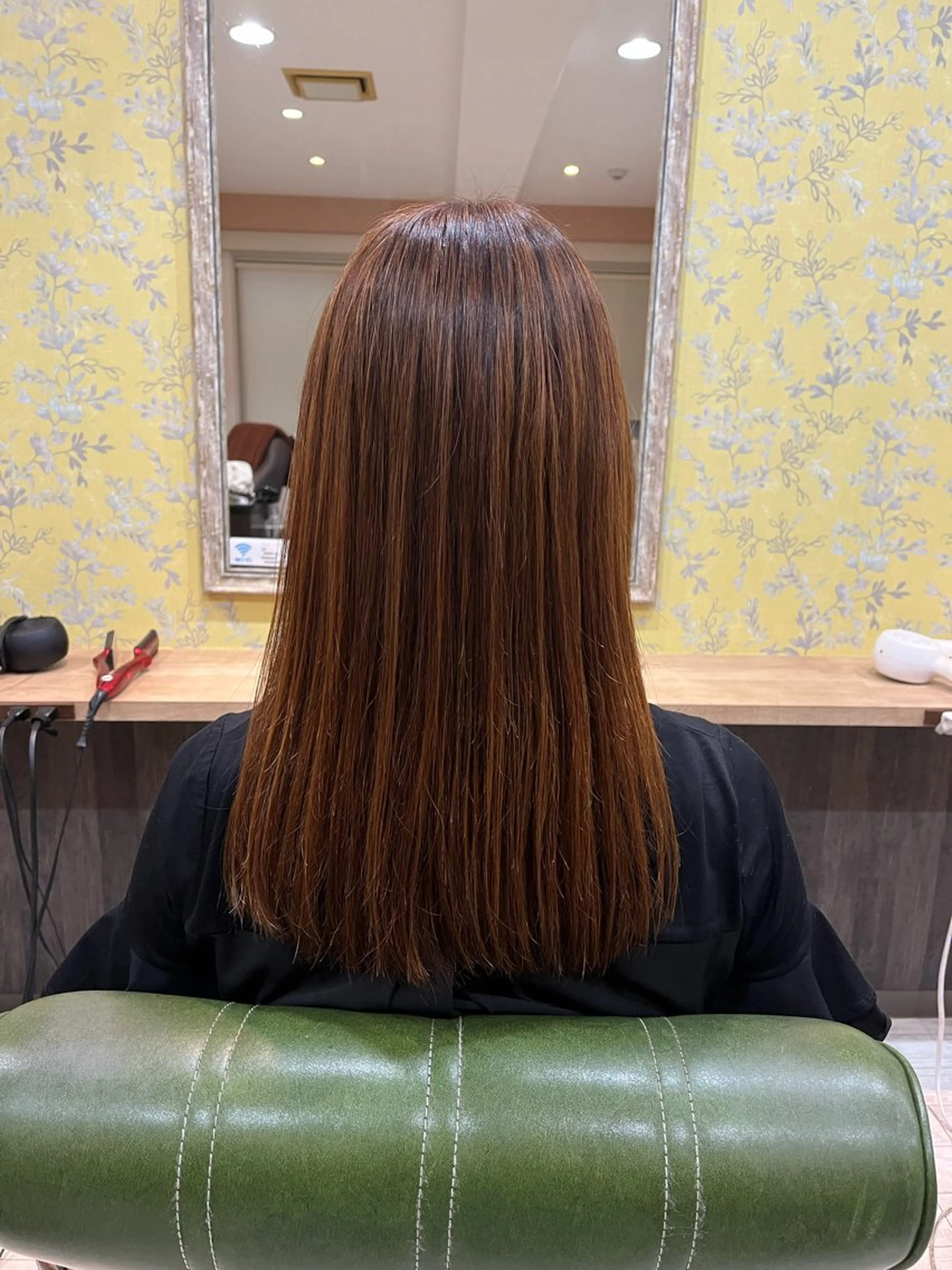 ロング 縮毛矯正 treトレ（旧　アマニエン南口店）所属・髪質改善ストレート• デジパモデル　かなのヘアスタイル