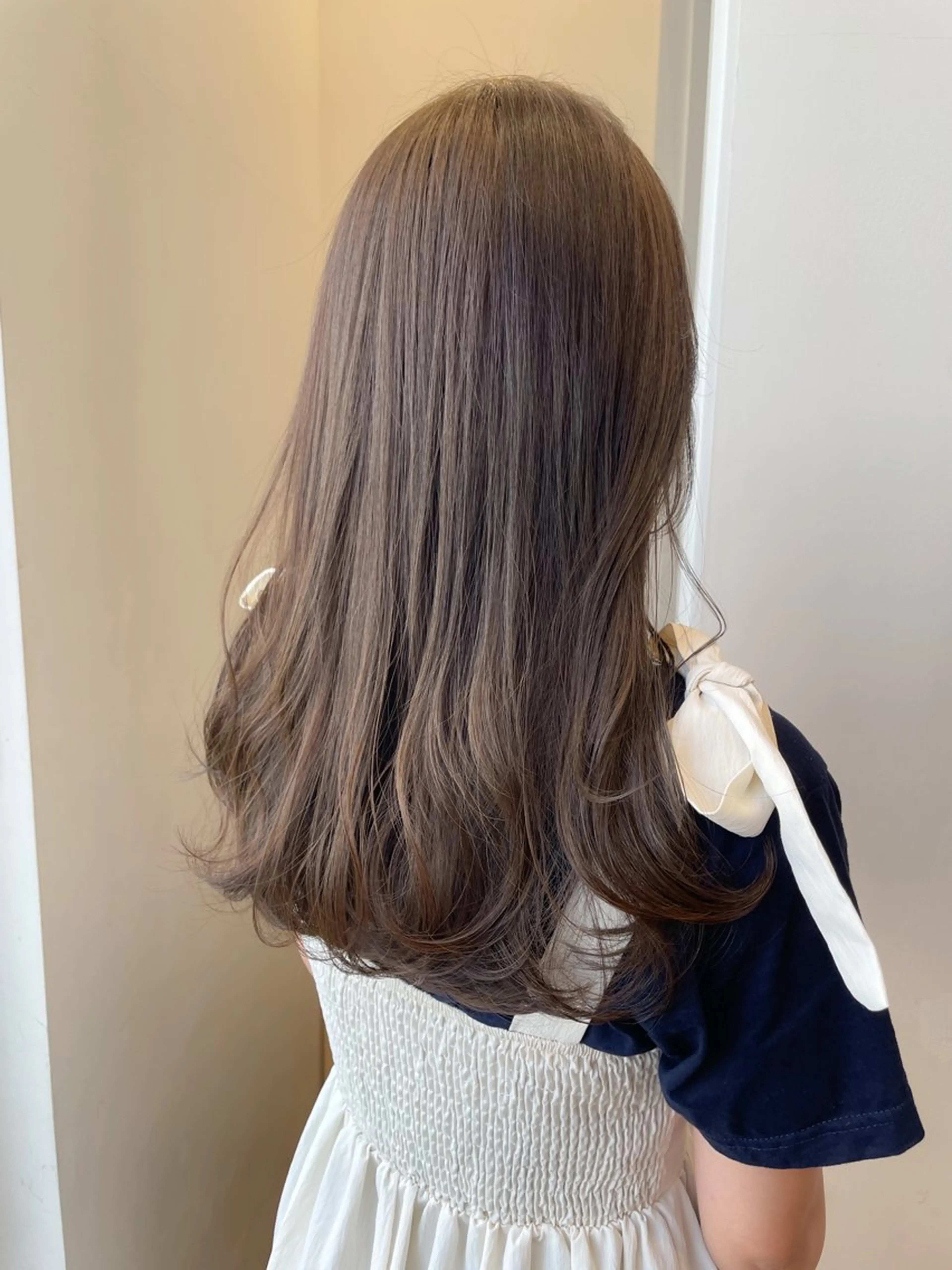 カラー 市吉 杏奈のヘアスタイル