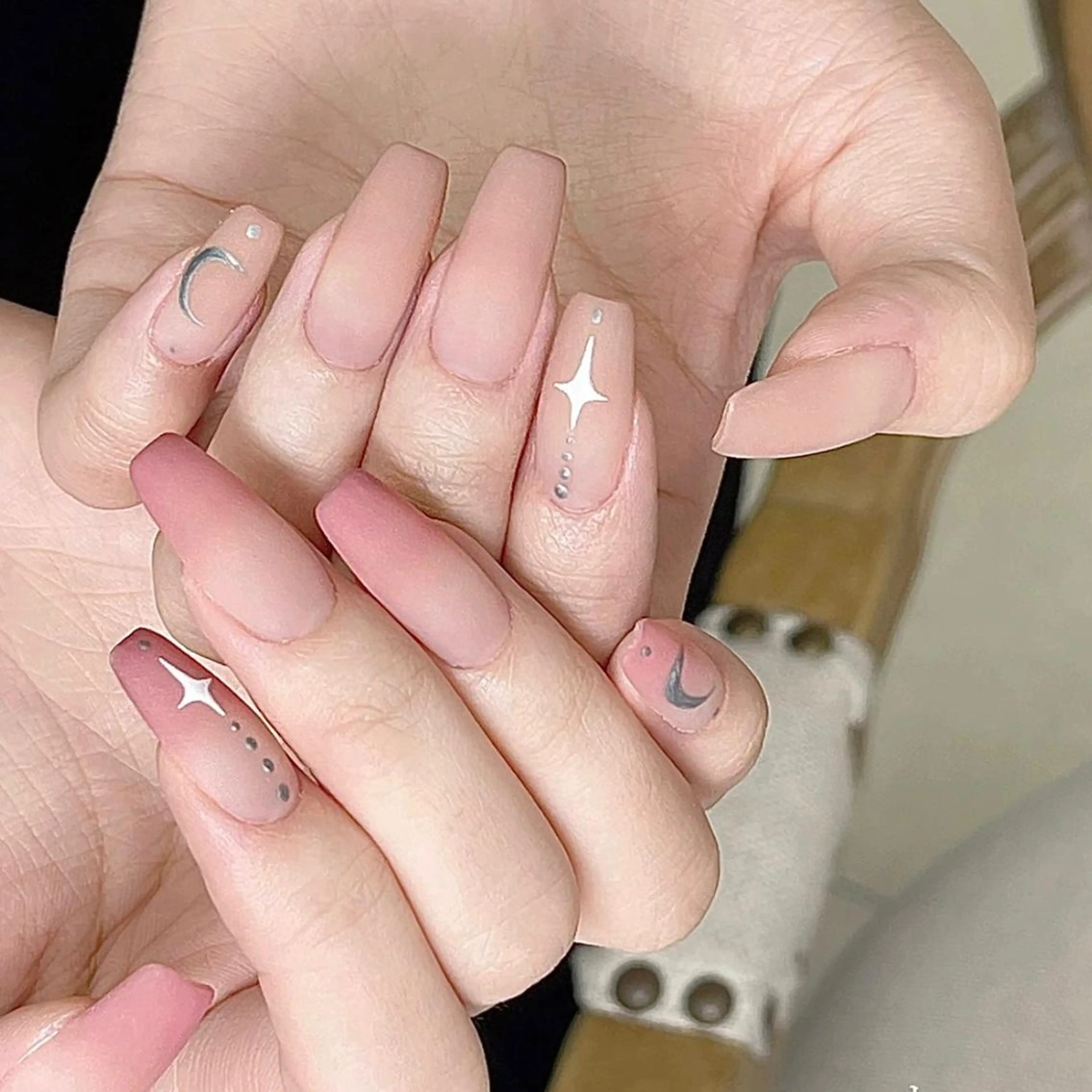 ネイル ハンドネイル Queens みなみのネイルデザイン