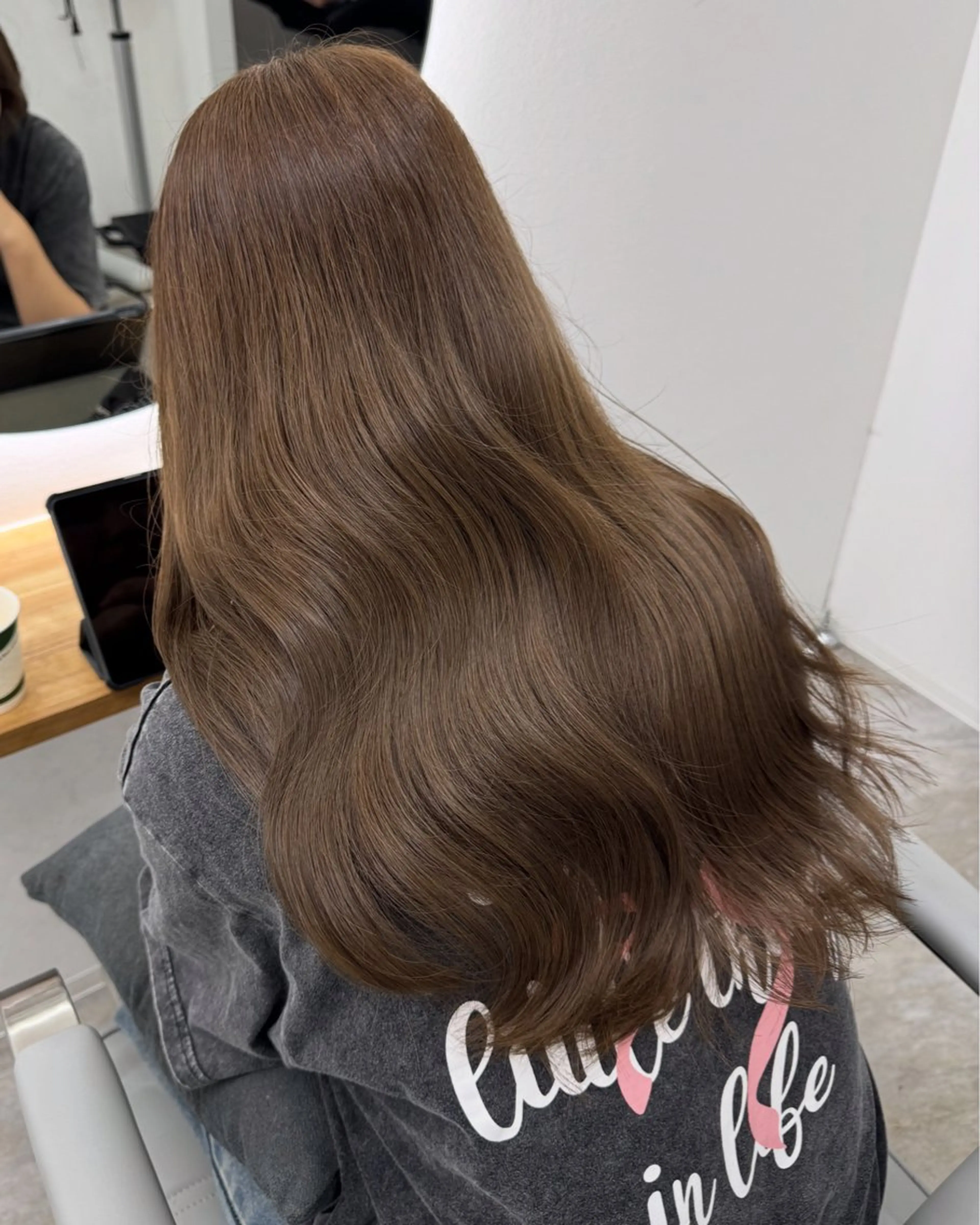 ロング レイヤーカット ベージュ/KANAのヘアスタイル