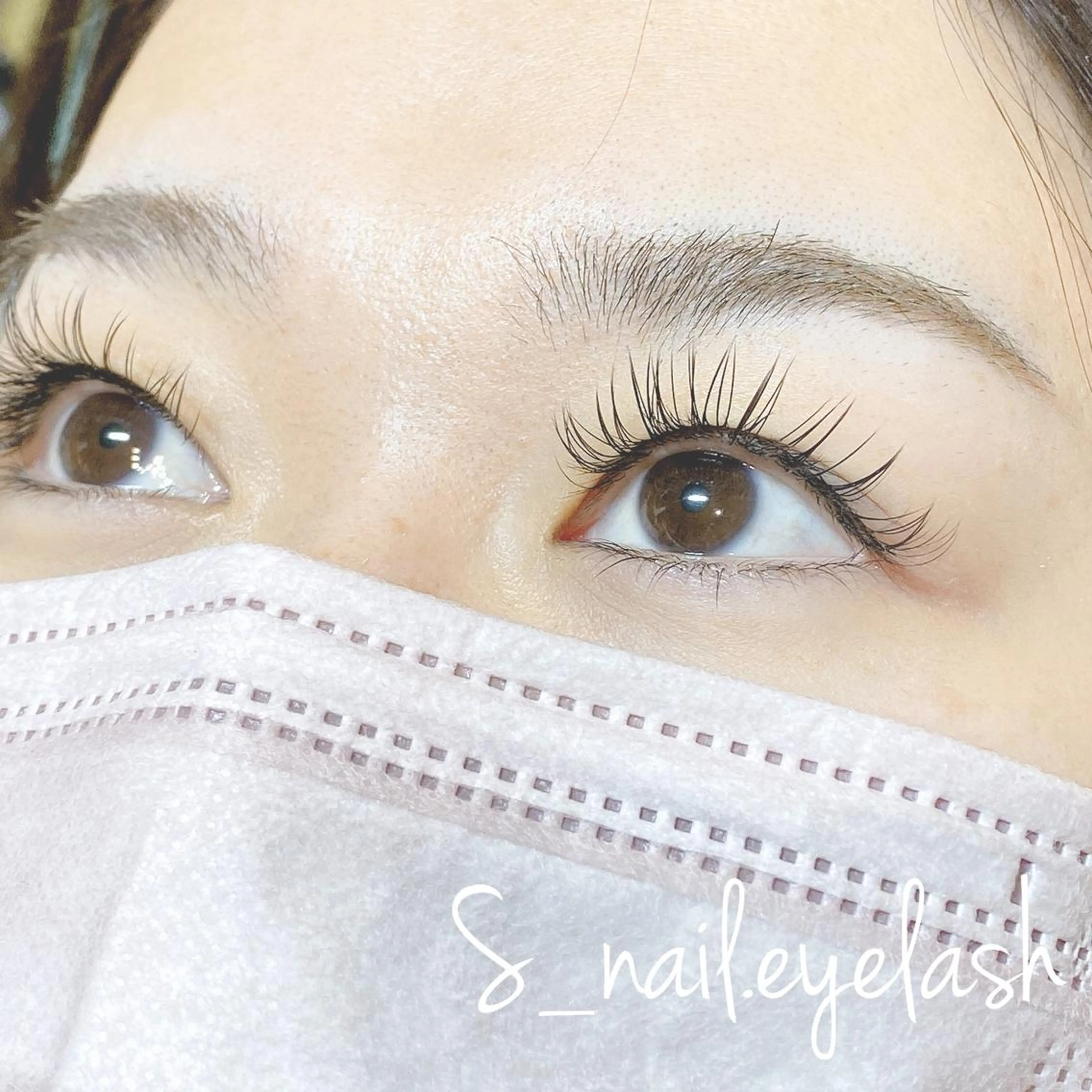 マツエク・マツパ Dカール フラットラッシュ 菅原 さおりのネイルデザイン