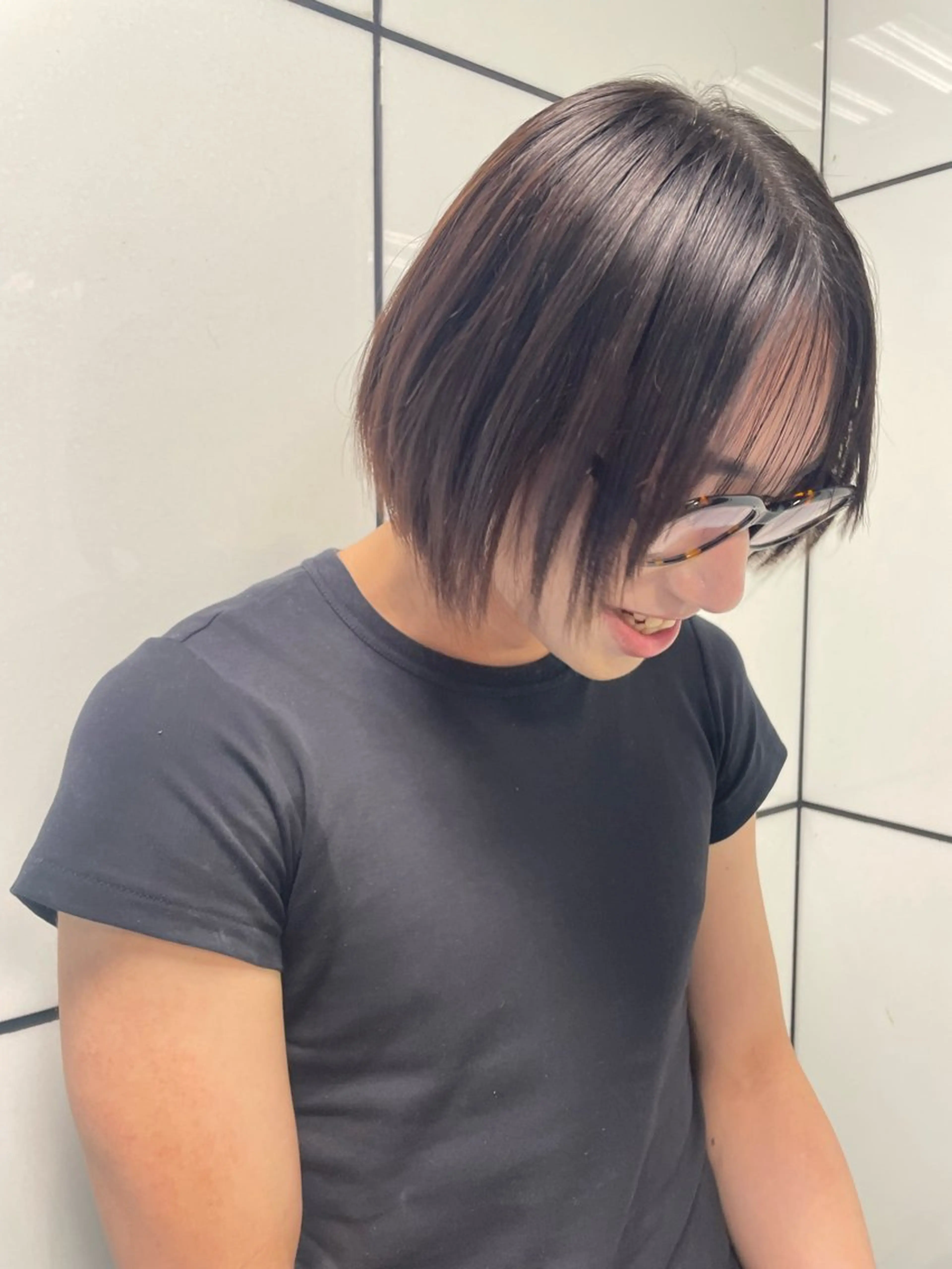 ミディアム メンズ ミディアムパーマ メンズハイトーン メンズパーマ 学生（メンズ向け） 学生 メンズ/艶髪/カラー サクラ🌸のヘアスタイル