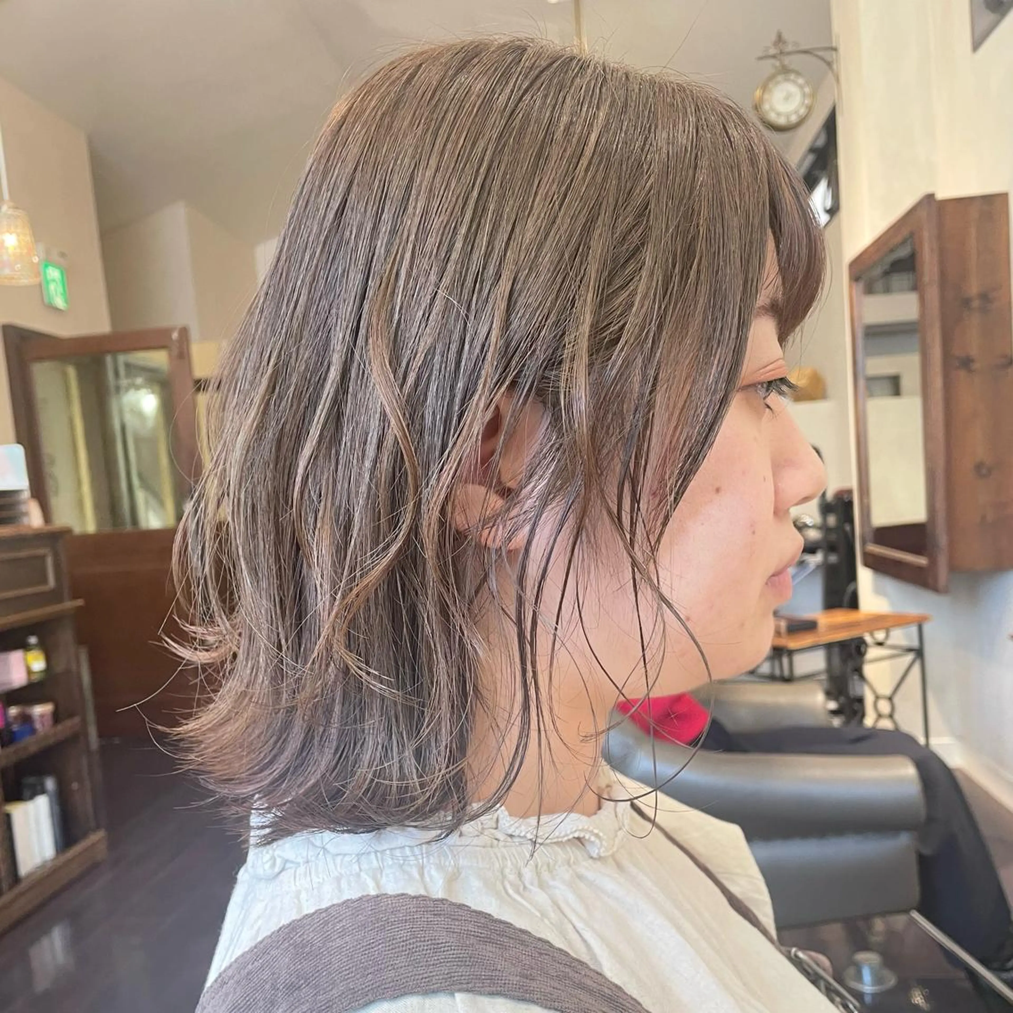 ミディアム カラー 透明感カラー roost 優のヘアスタイル