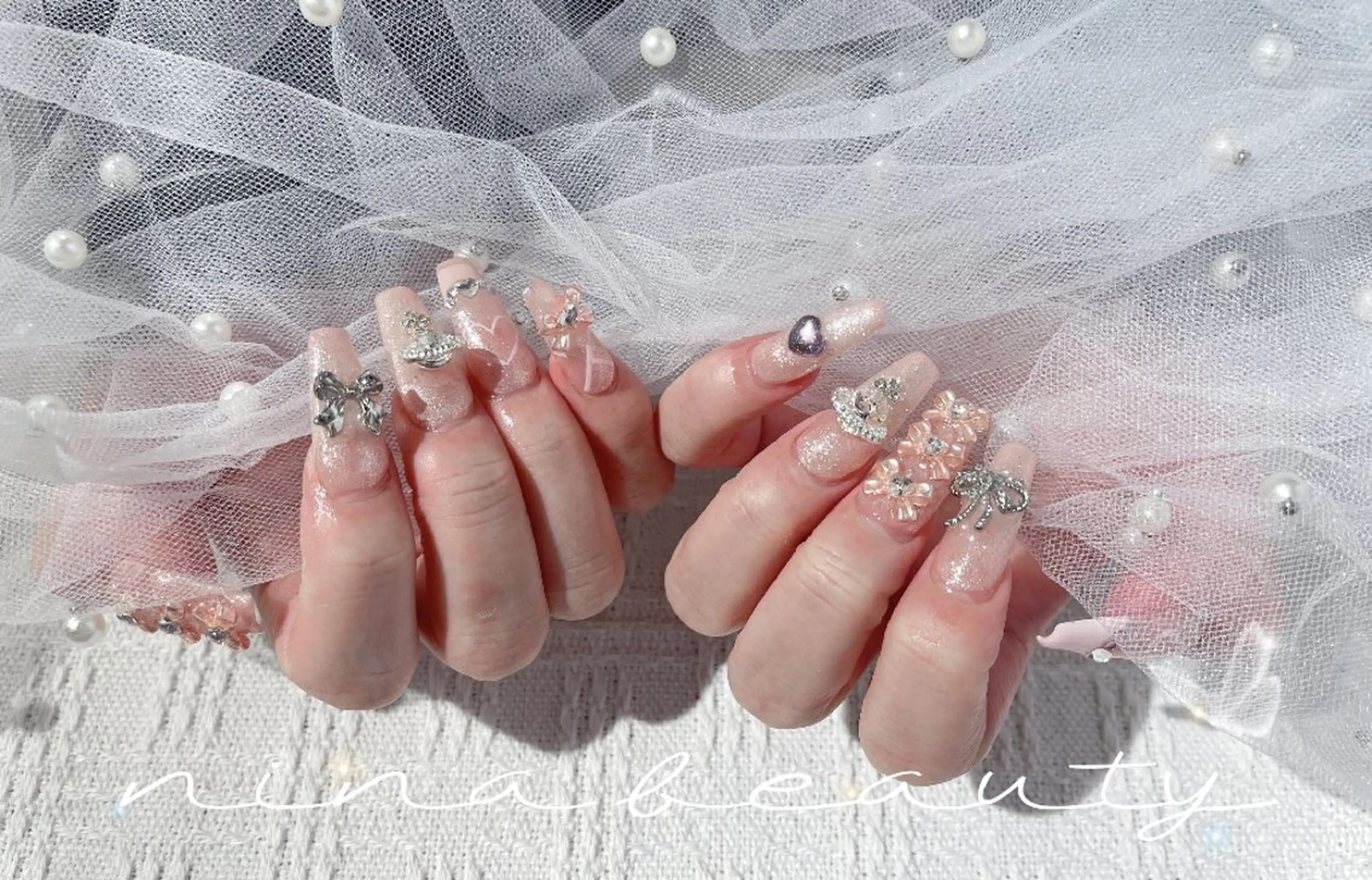 セミロング ninabeauty 新宿のネイルデザイン