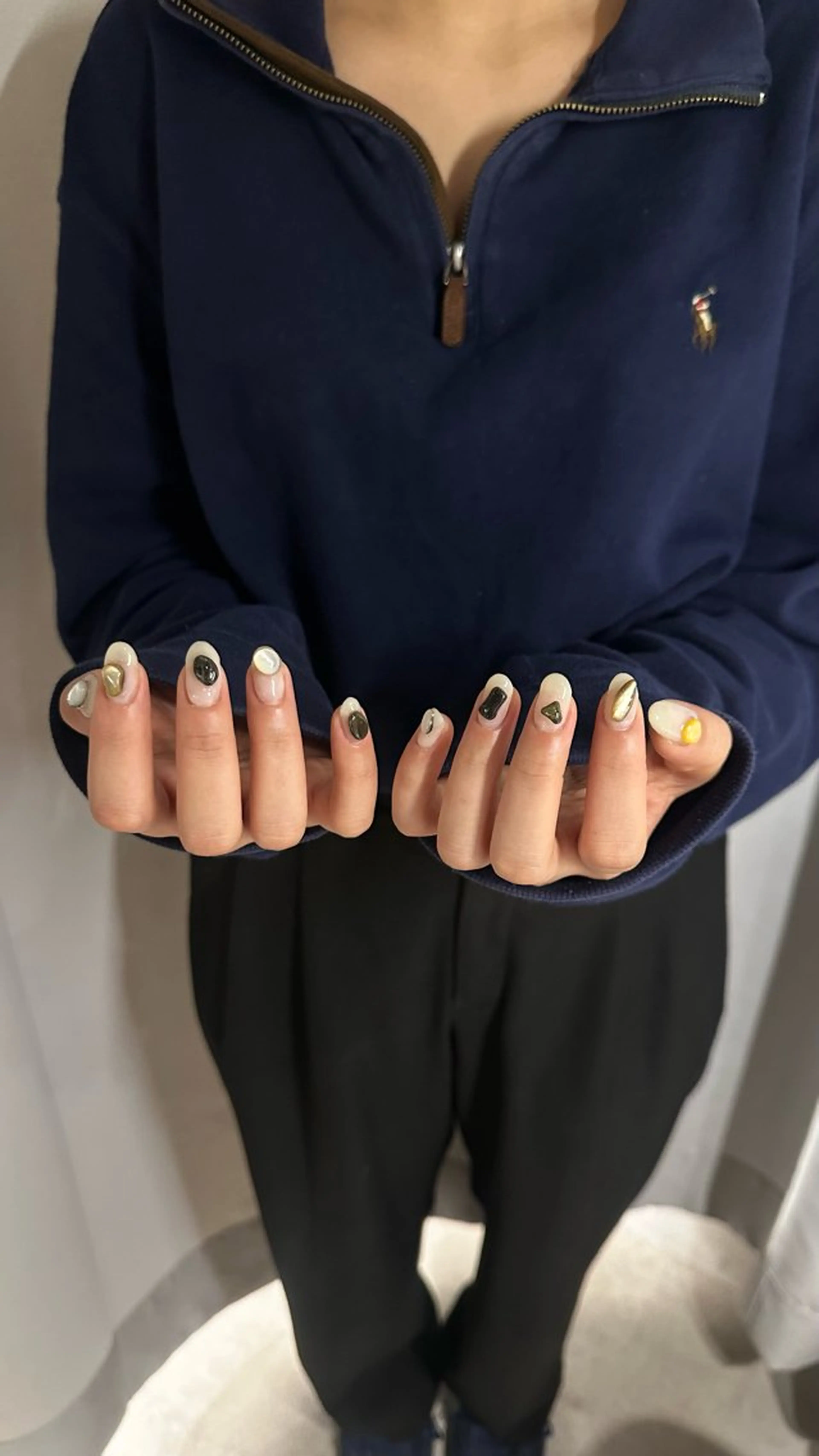 ネイル しおん⭐︎立川 sofaネイリストのネイルデザイン