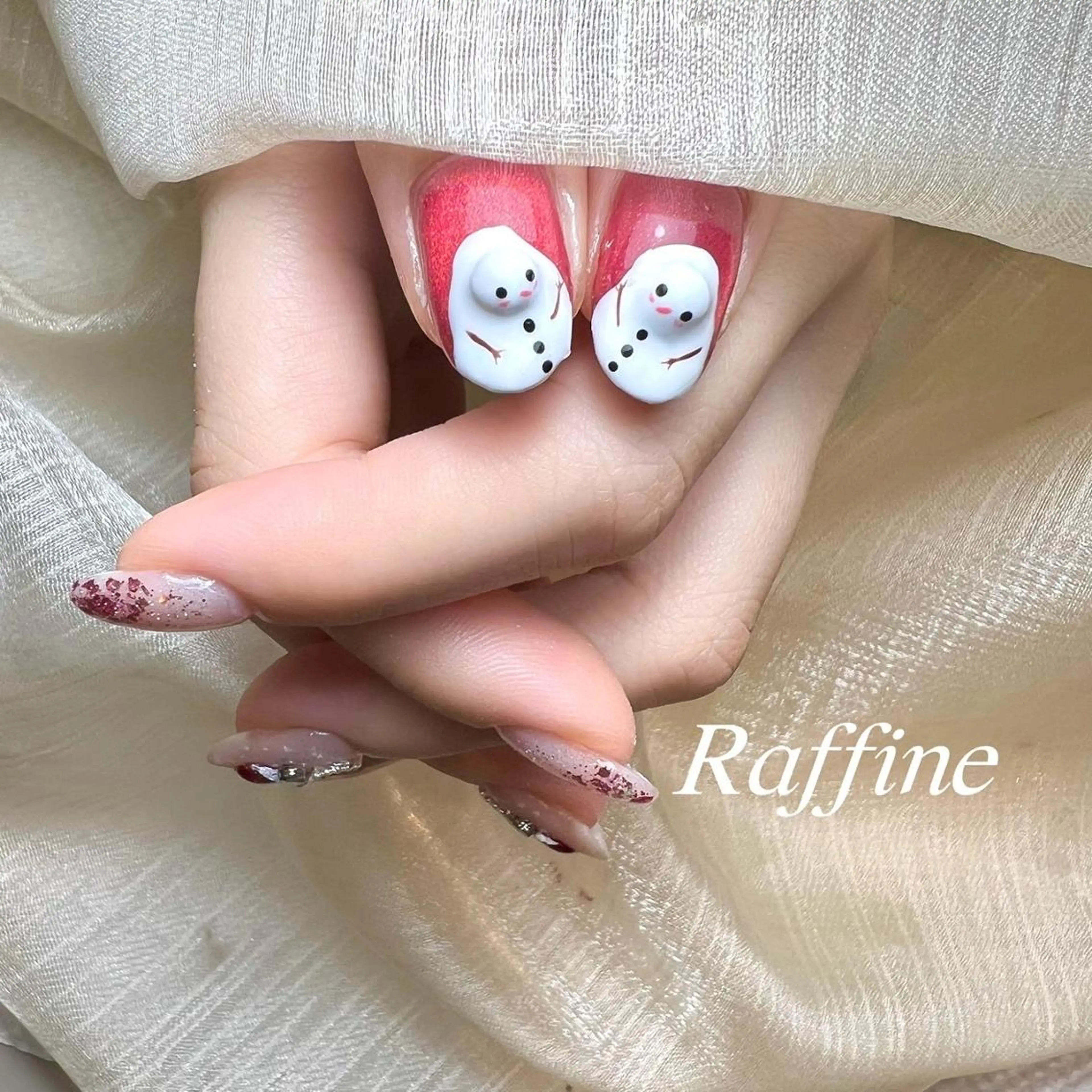 ネイル RAFFINE haru🦋🩵のネイルデザイン