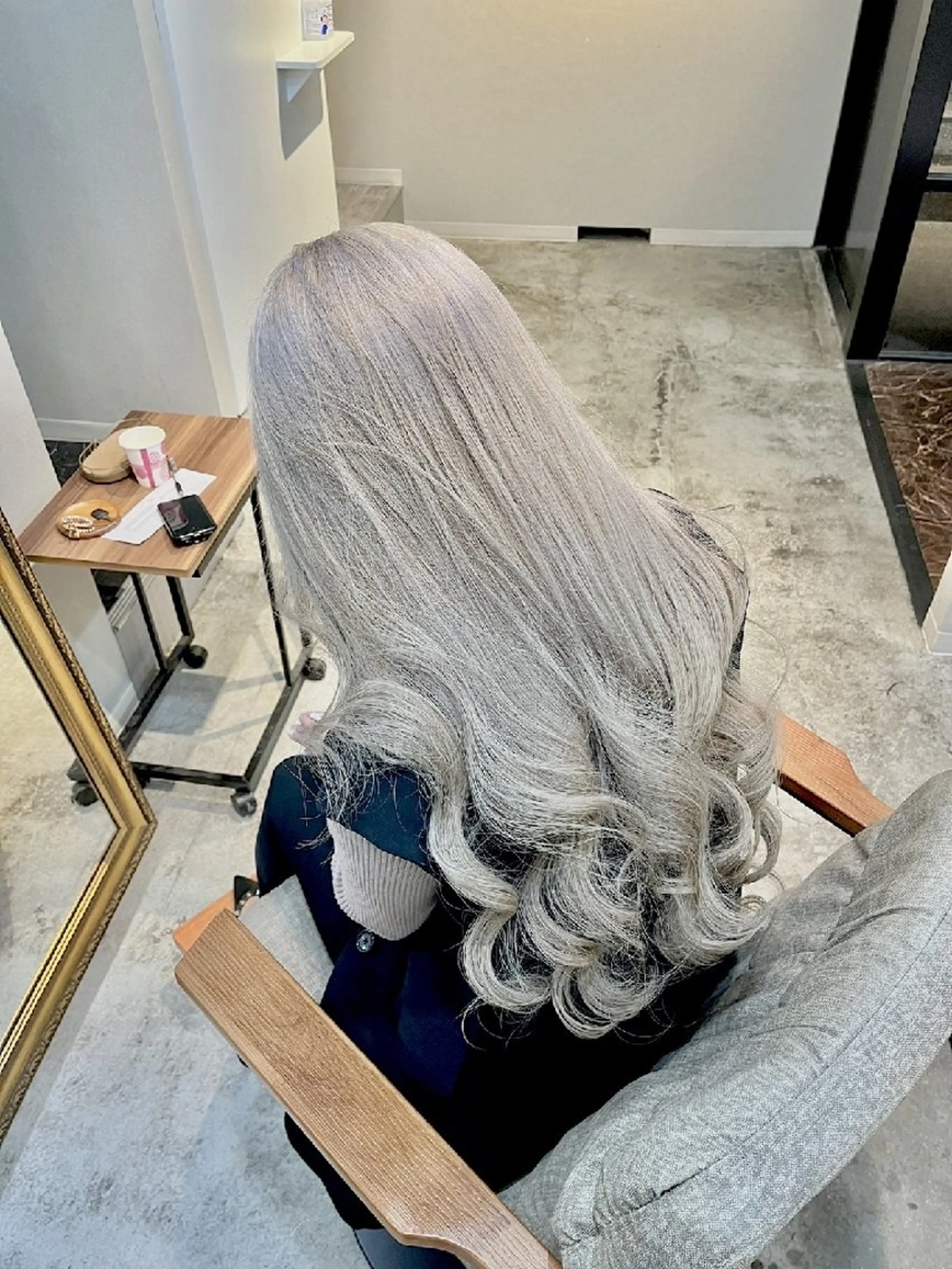 セミロング Sherry淀屋橋肥後橋店所属・艶髪/Sherry 淀屋橋肥後橋店のヘアスタイル