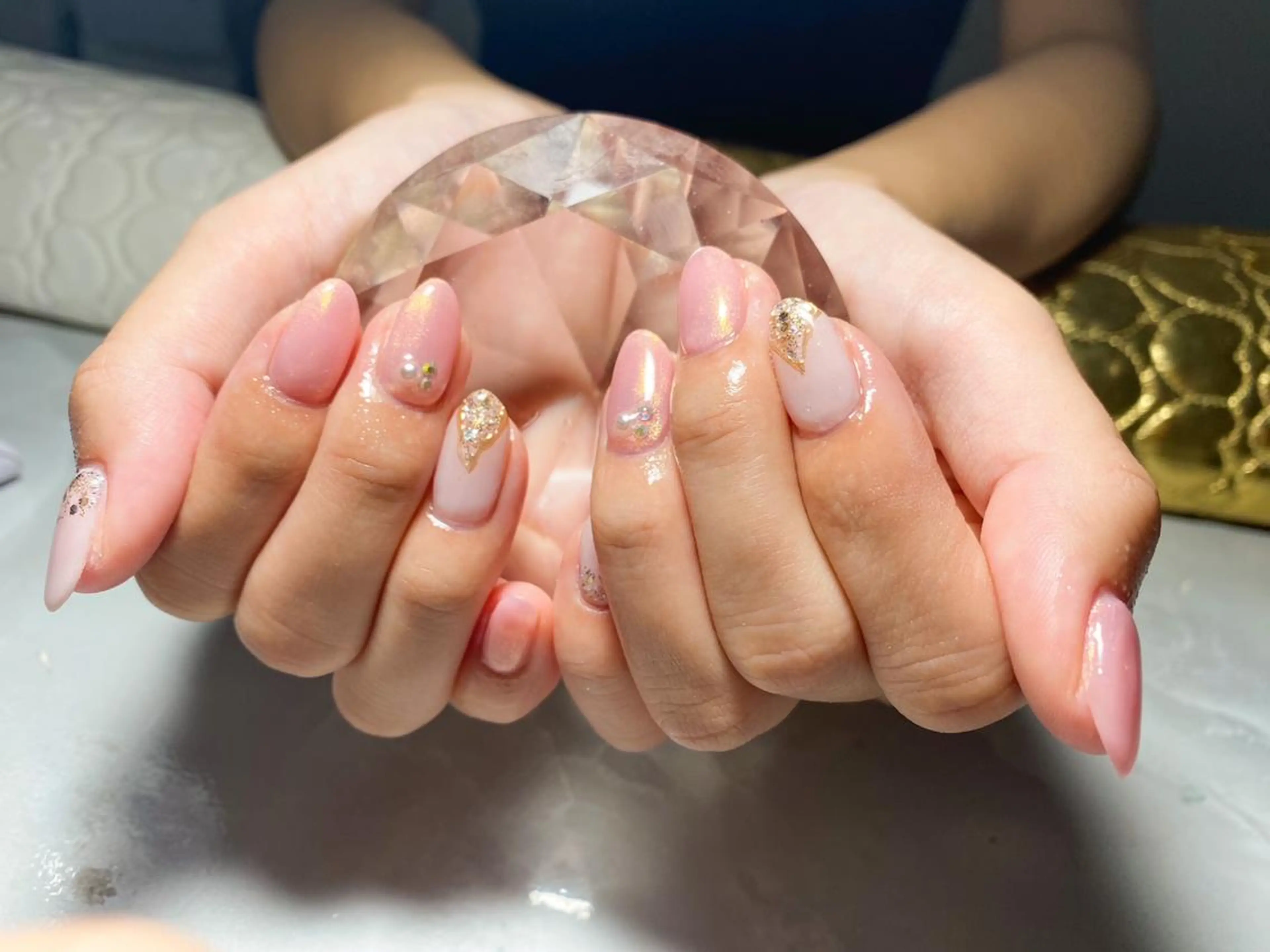 ネイル アートネイル ジェルネイル ラメ(グリッター) ミラーネイル ピンク nail en💅 キッズスペース有のネイルデザイン