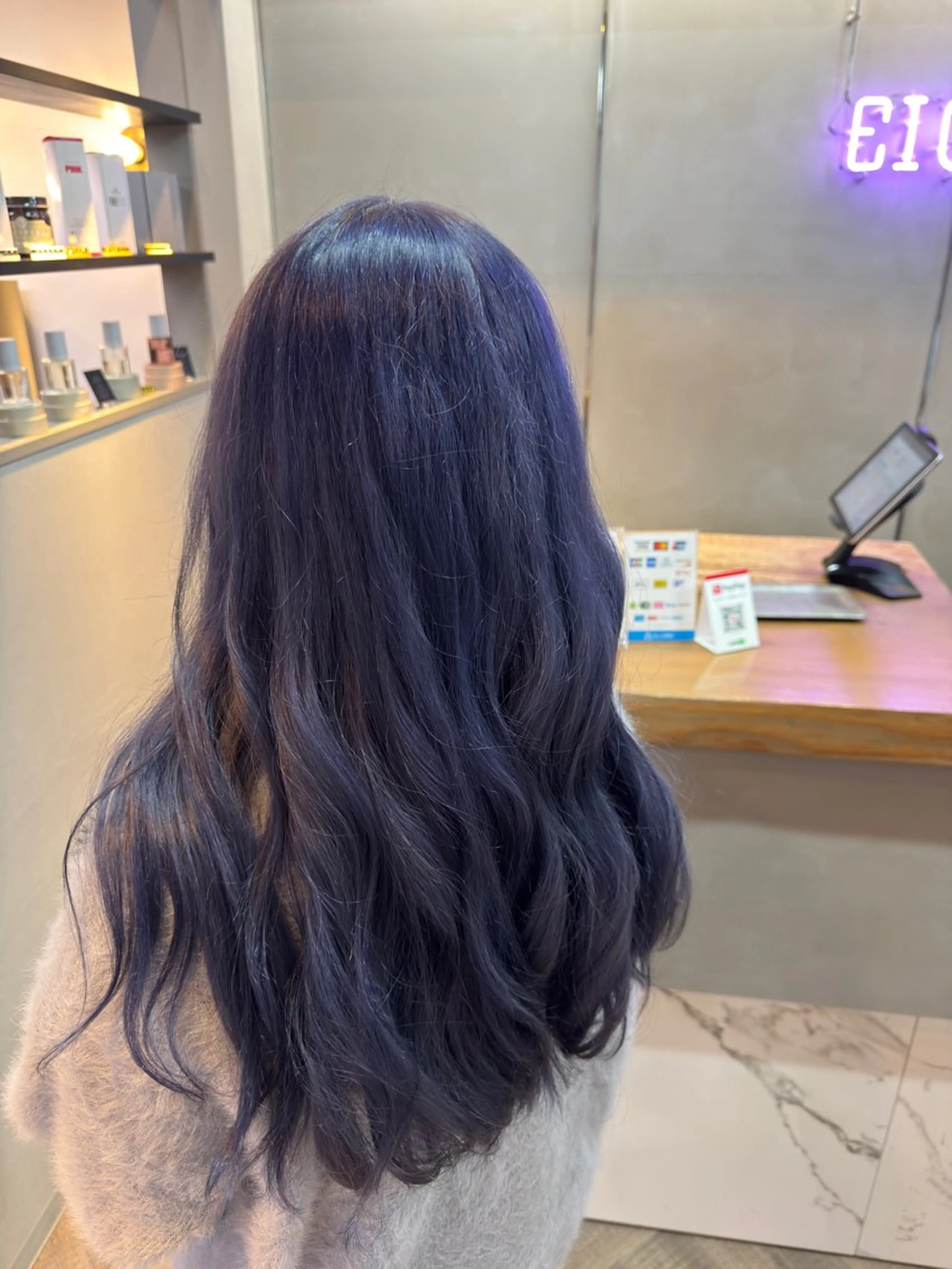 ロング ヘアカラー はしもと じんのヘアスタイル