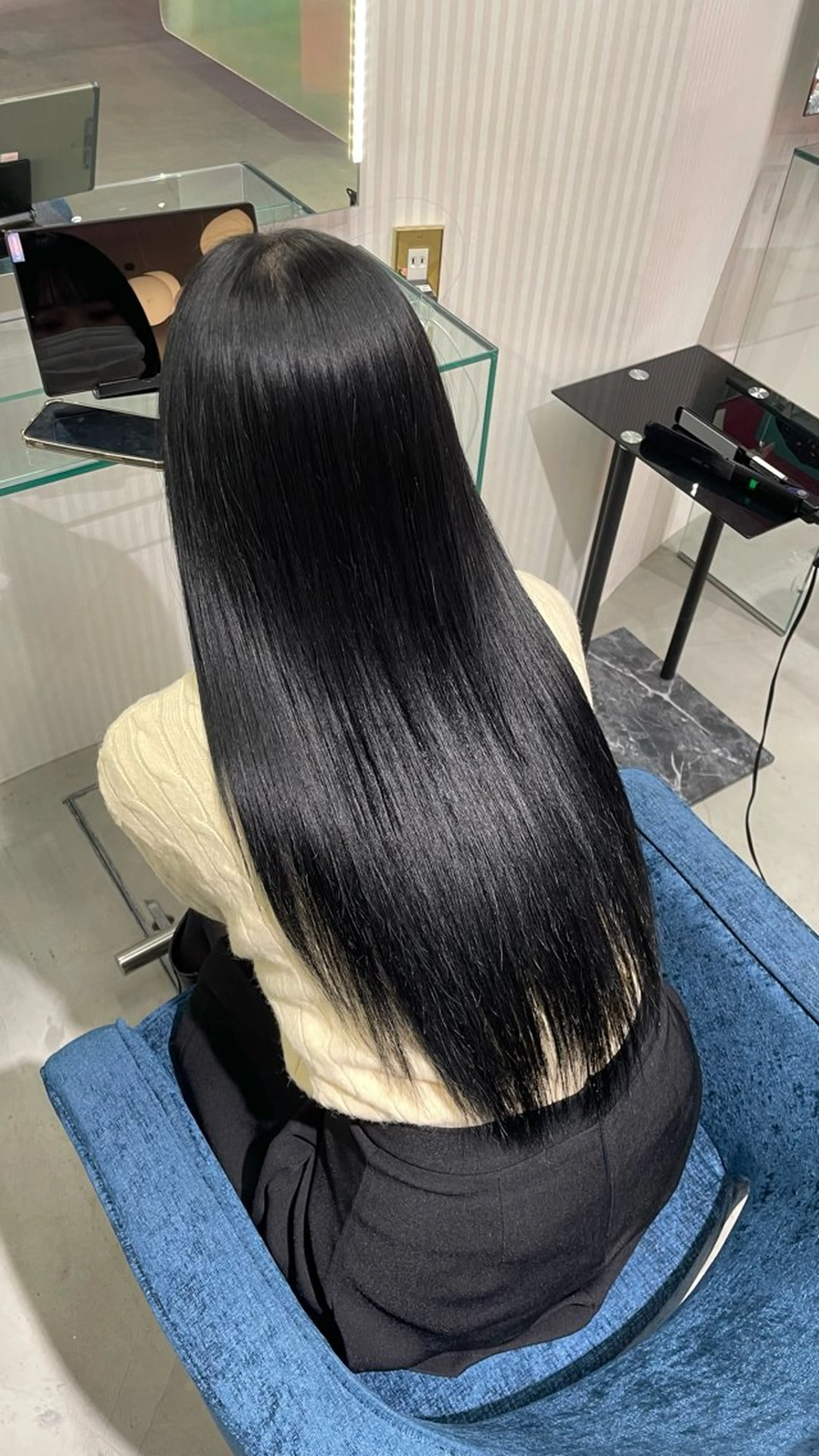 ロング カラー Boxmico. / カカズ コトネのヘアスタイル