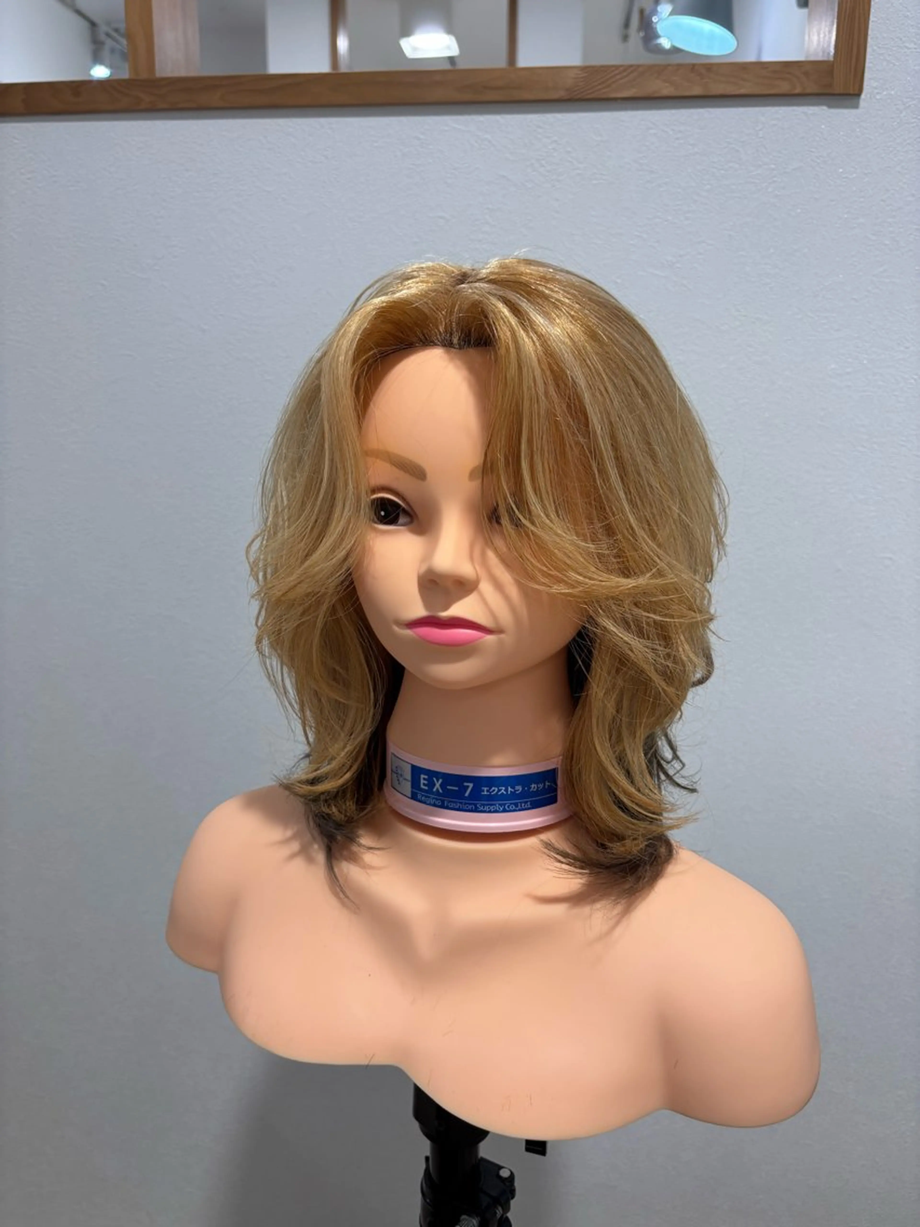 ミディアム 顔周りカット レイヤーカット カット 『大西　陸』 透明感color🔆のヘアスタイル