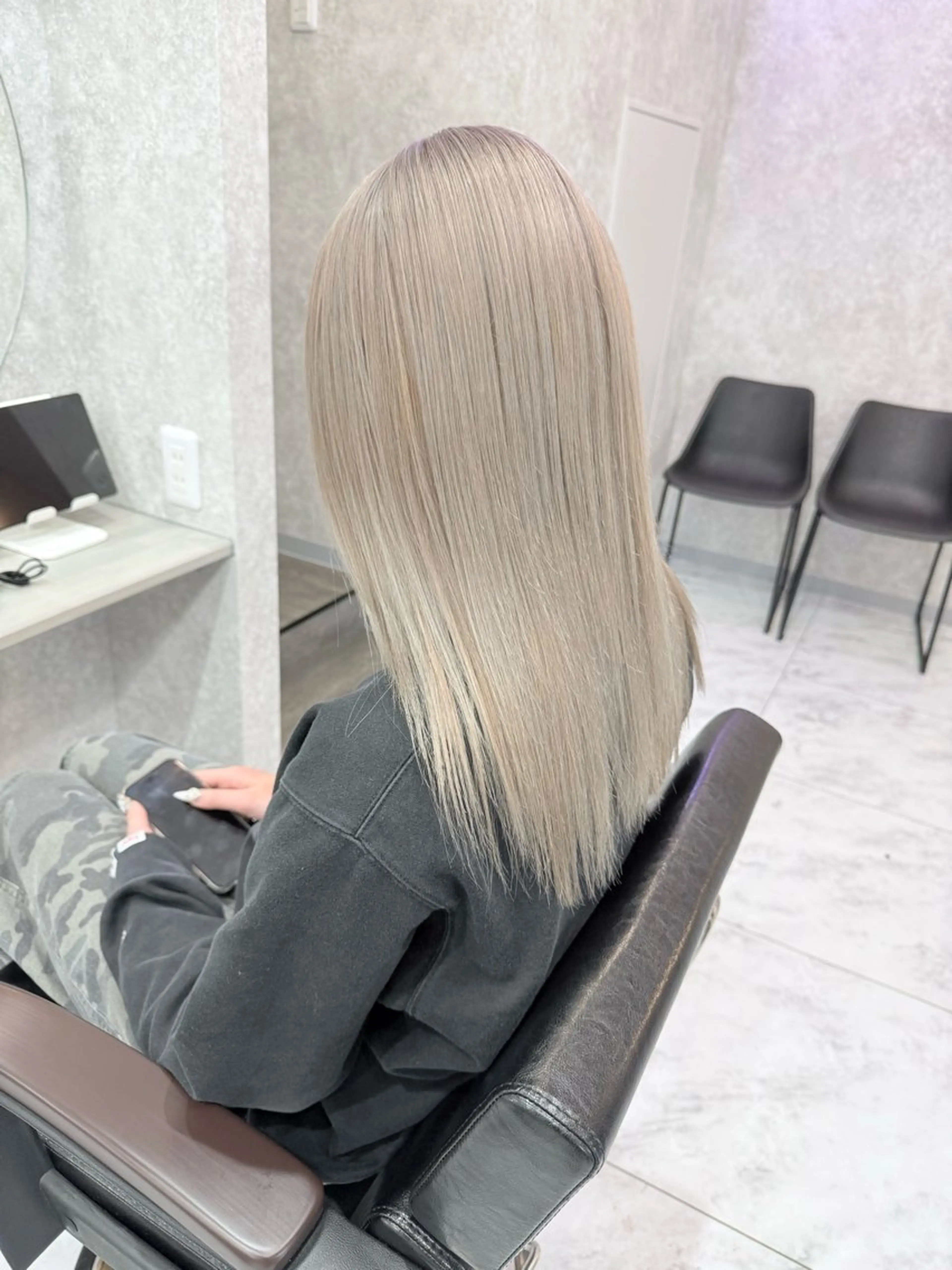 ミディアム カラー 🌺ハイトーン🌺 矢葺 なぎさ🌺🌺のヘアスタイル