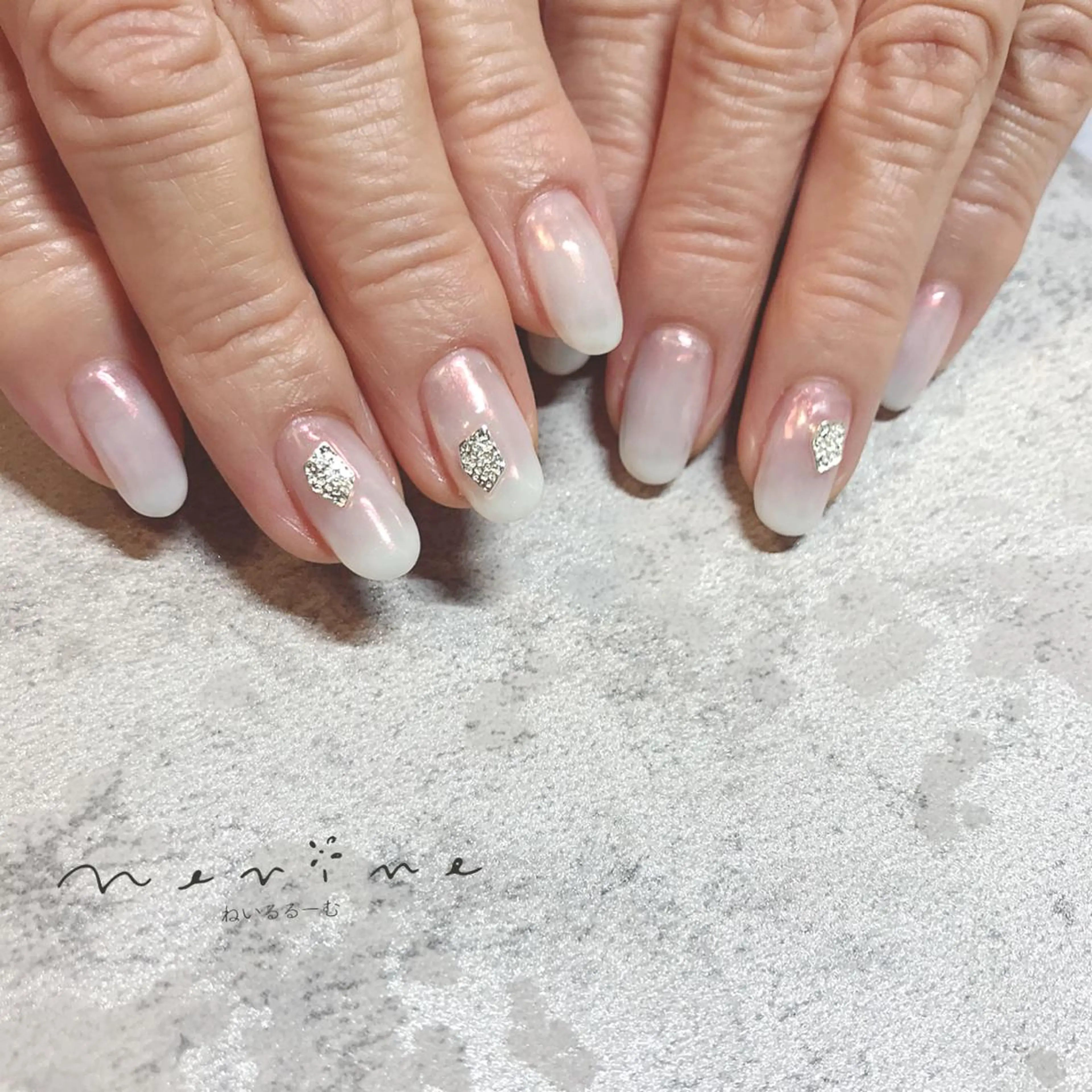 ネイル NAILST Naomiのネイルデザイン