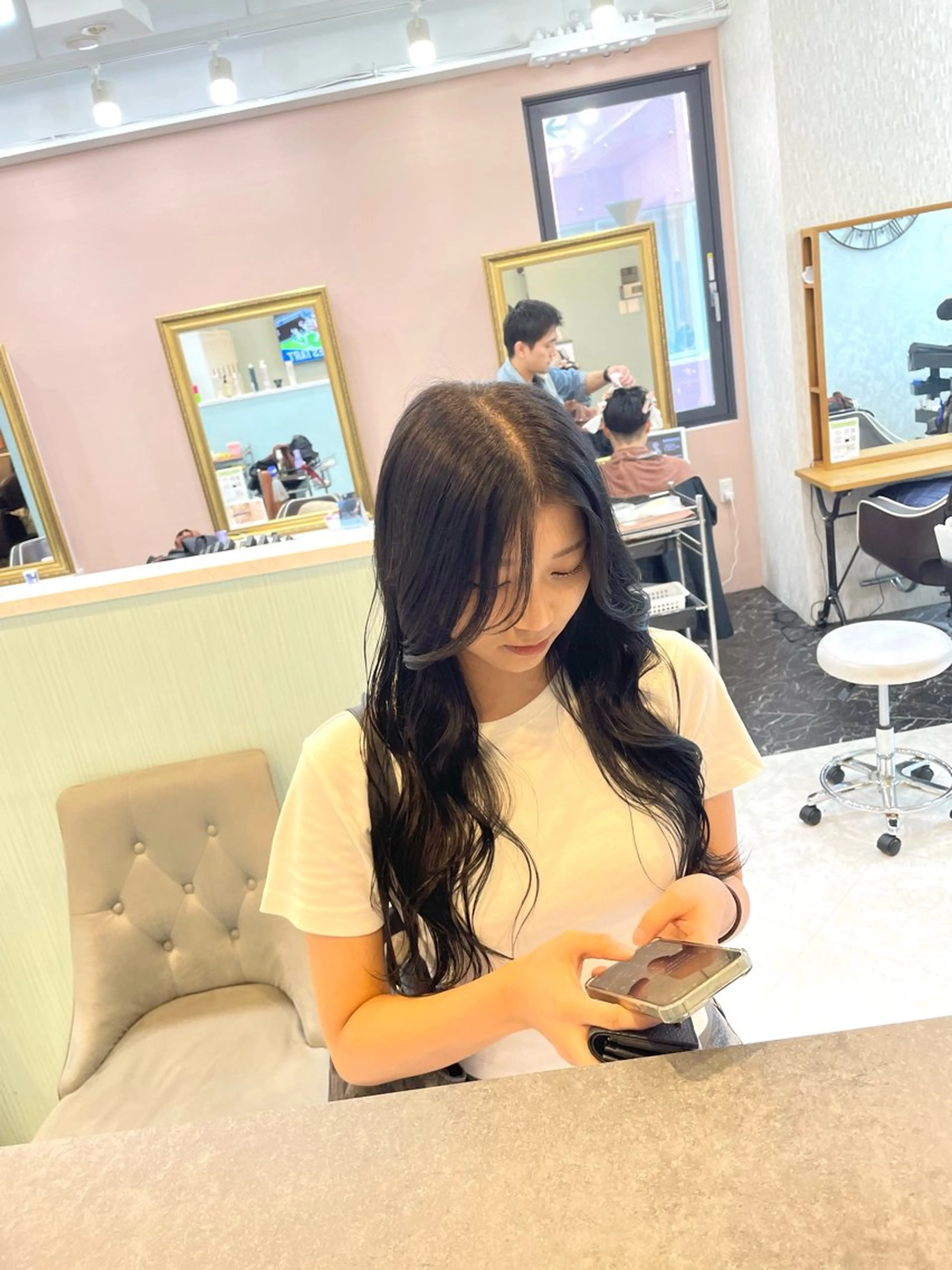 ロング カット ヘアカラー 亀川蓮 Agu hairのヘアスタイル