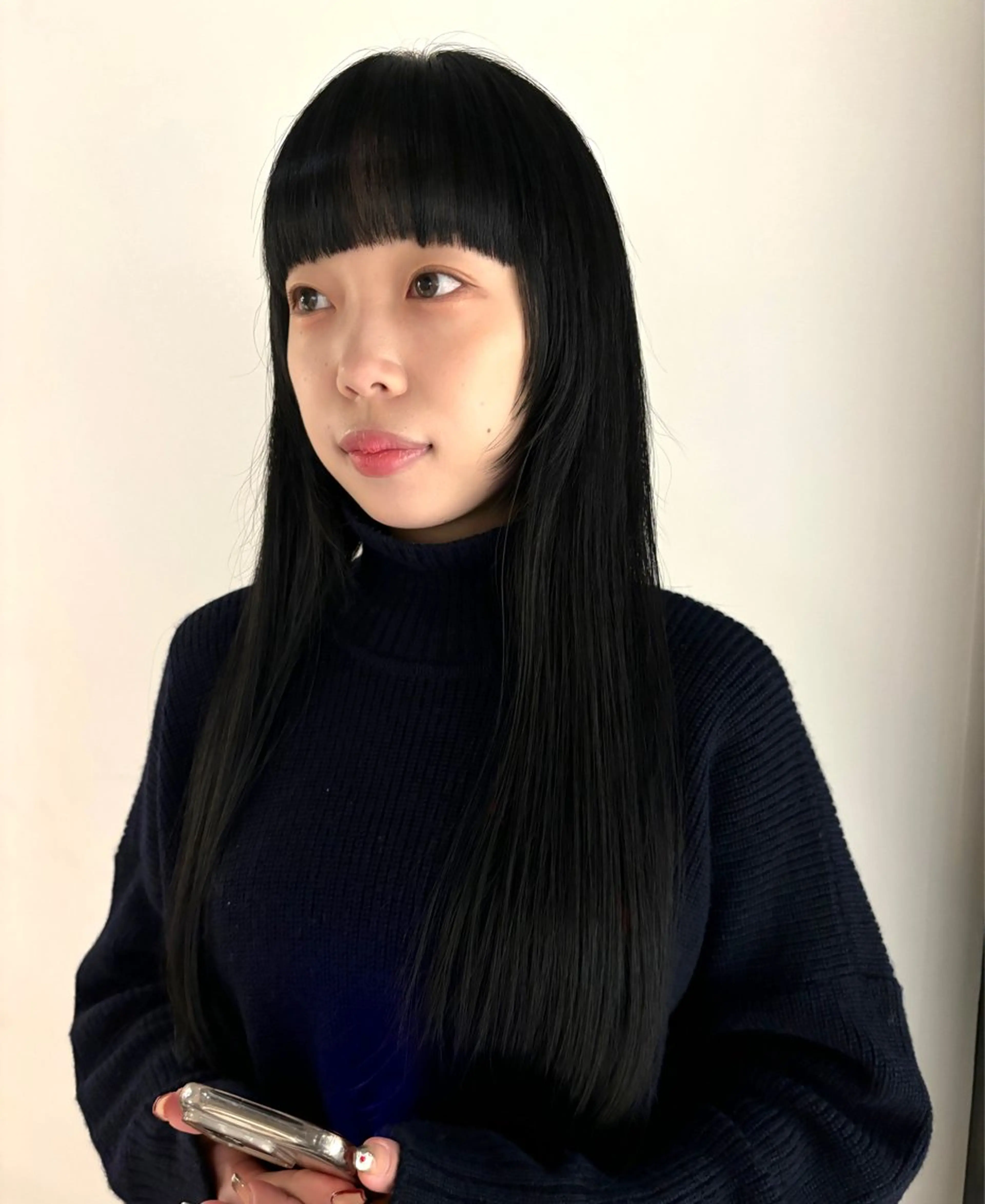 ロング カラー 黒髪 ブルーカラー ブルーブラック 透明感カラー 顔まわりレイヤー カット ヘアカラー トリートメント やまもと さえのヘアスタイル