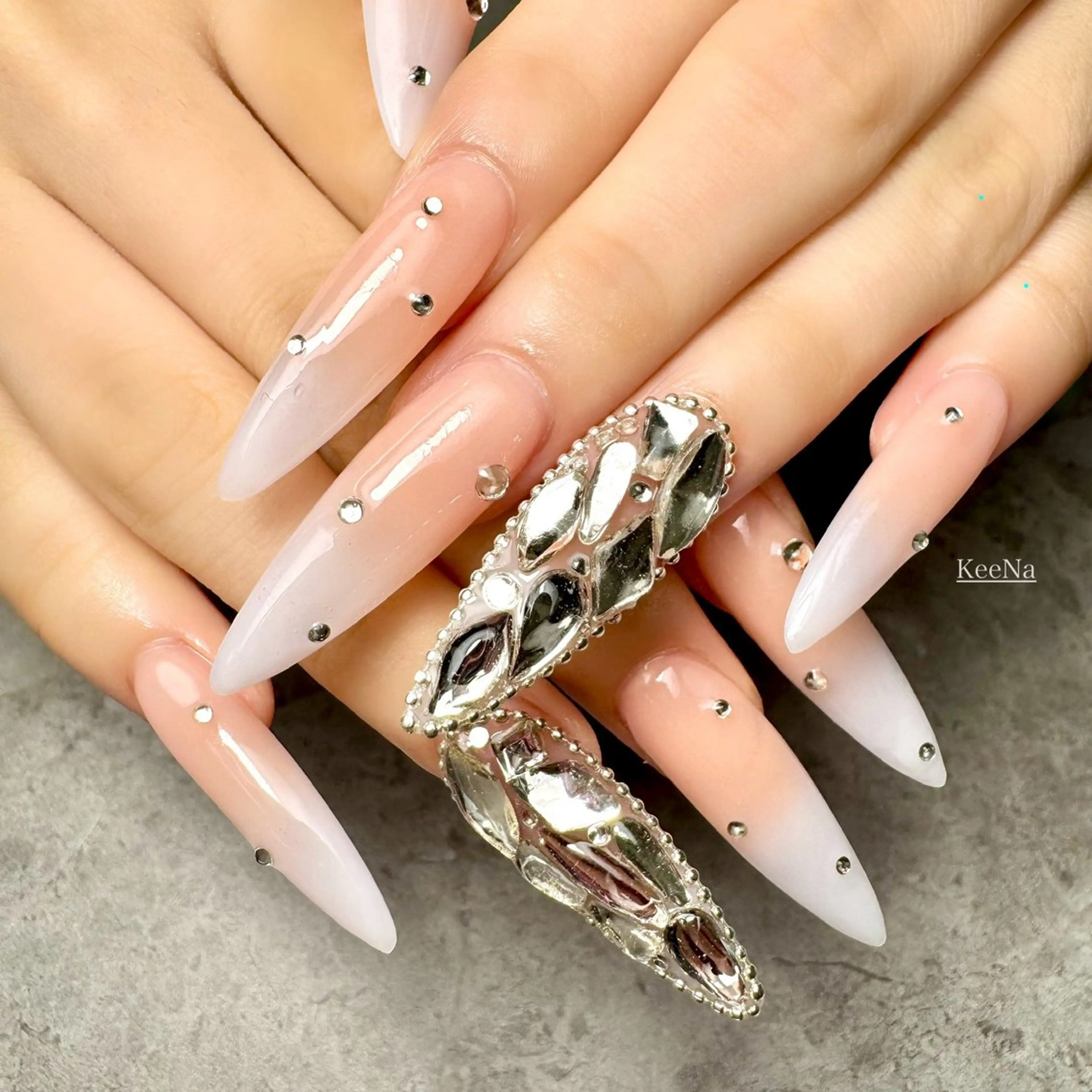 ネイル スカルプネイル KeeNa キーナのネイルデザイン