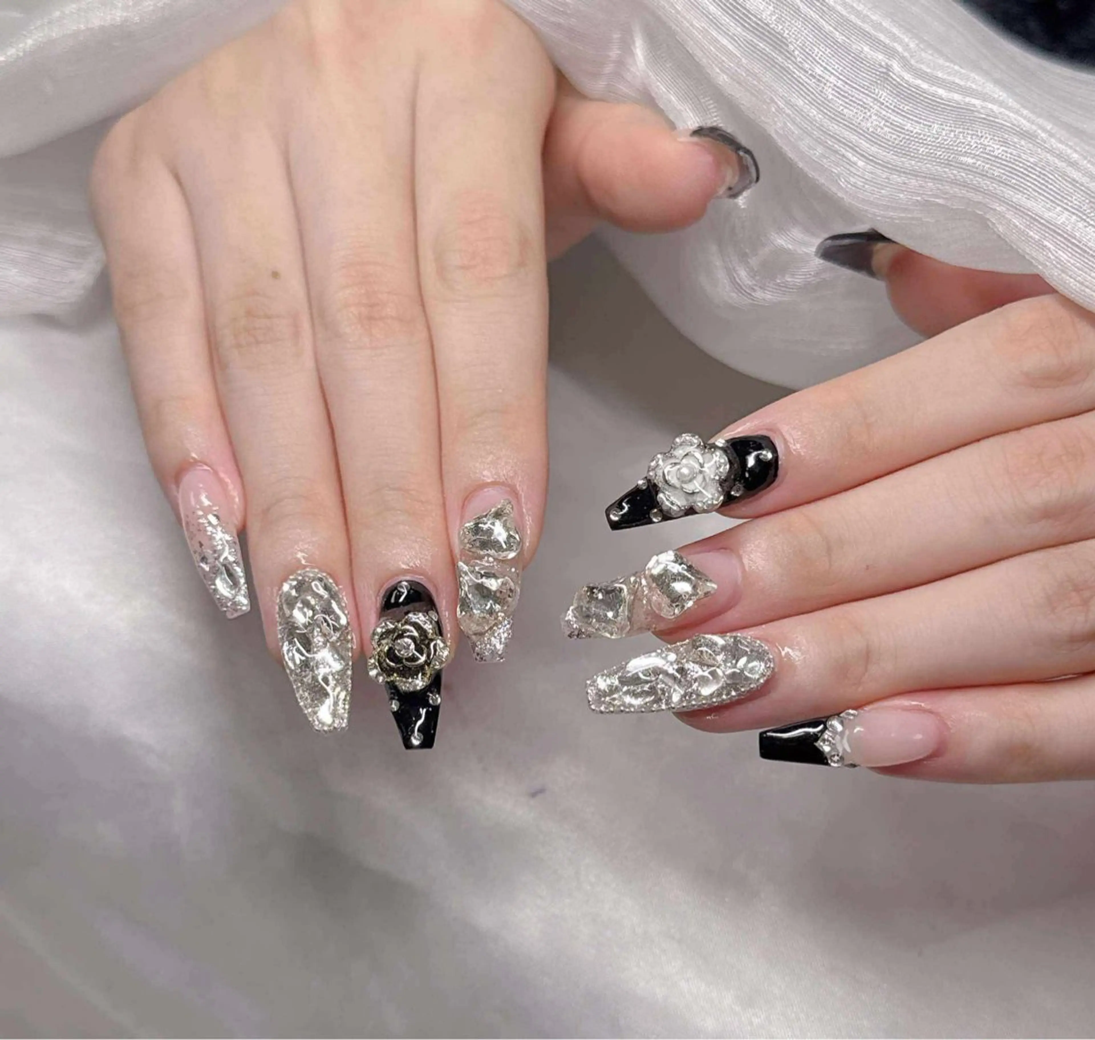 ネイル ハンドネイル Lee Nailsのネイルデザイン