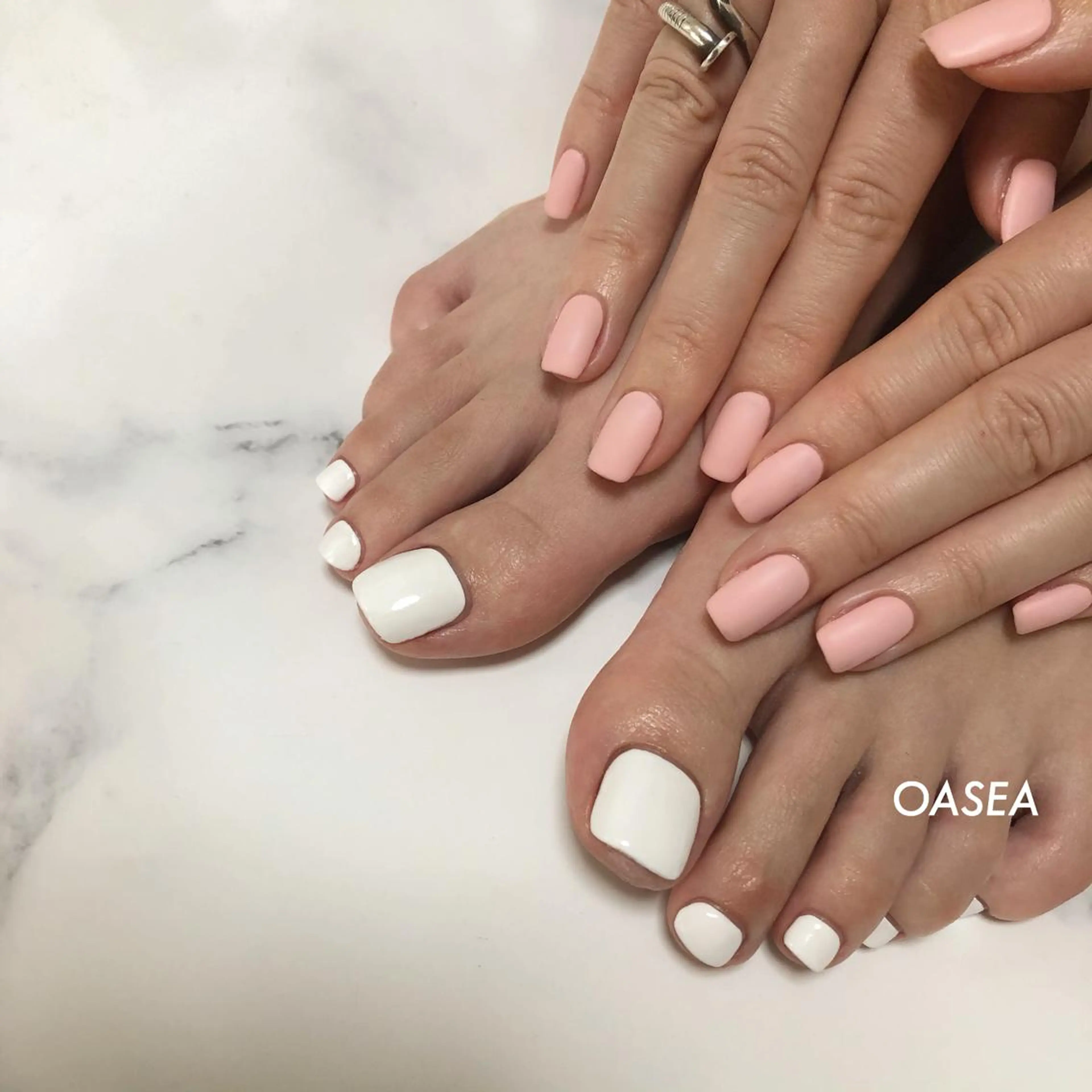 ネイル 🌞💜 KAORI 🌴のネイルデザイン