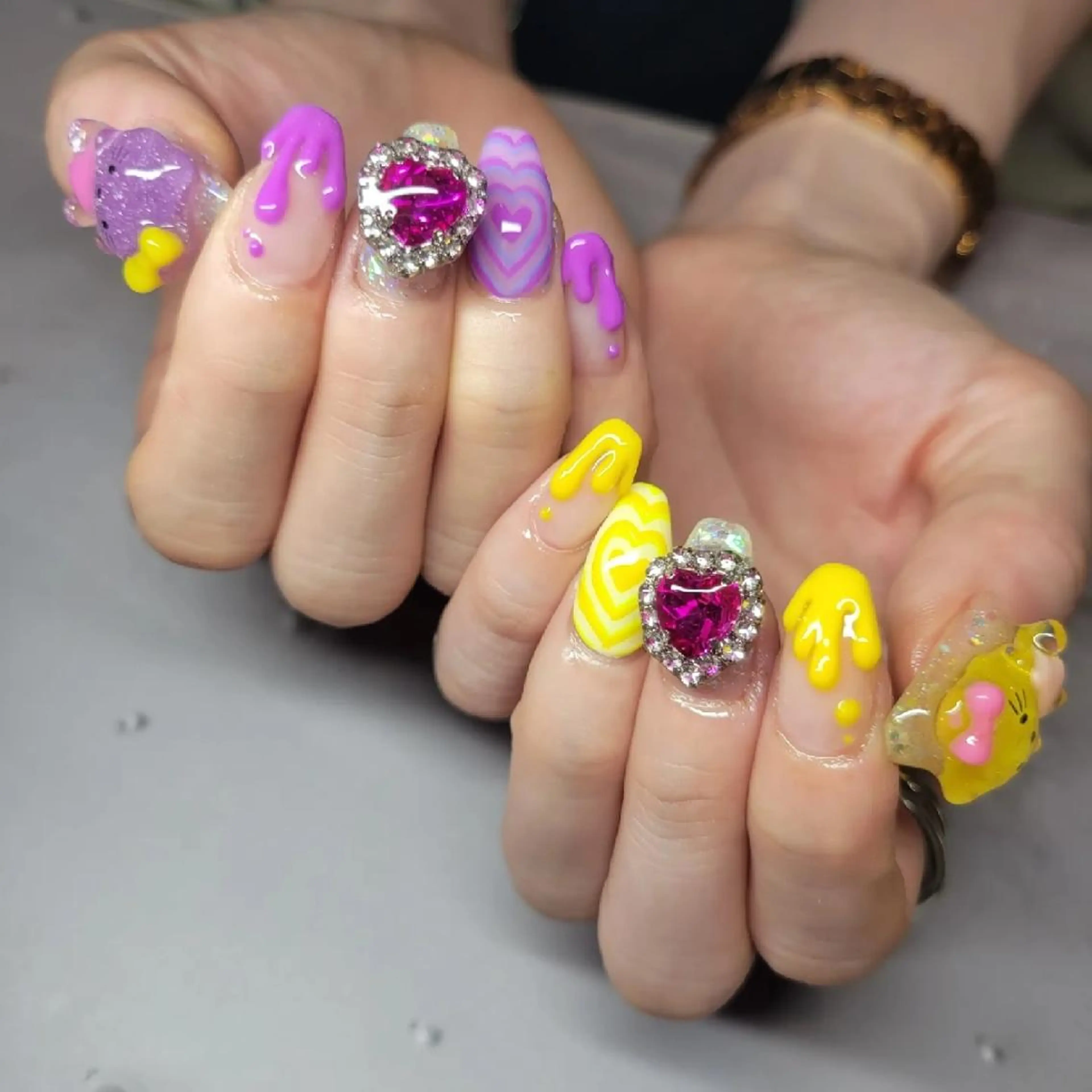 ネイル ハート パープル 黄色 Nail salon Coco所属・Nail salon Coco【溝の口駅】のネイルデザイン