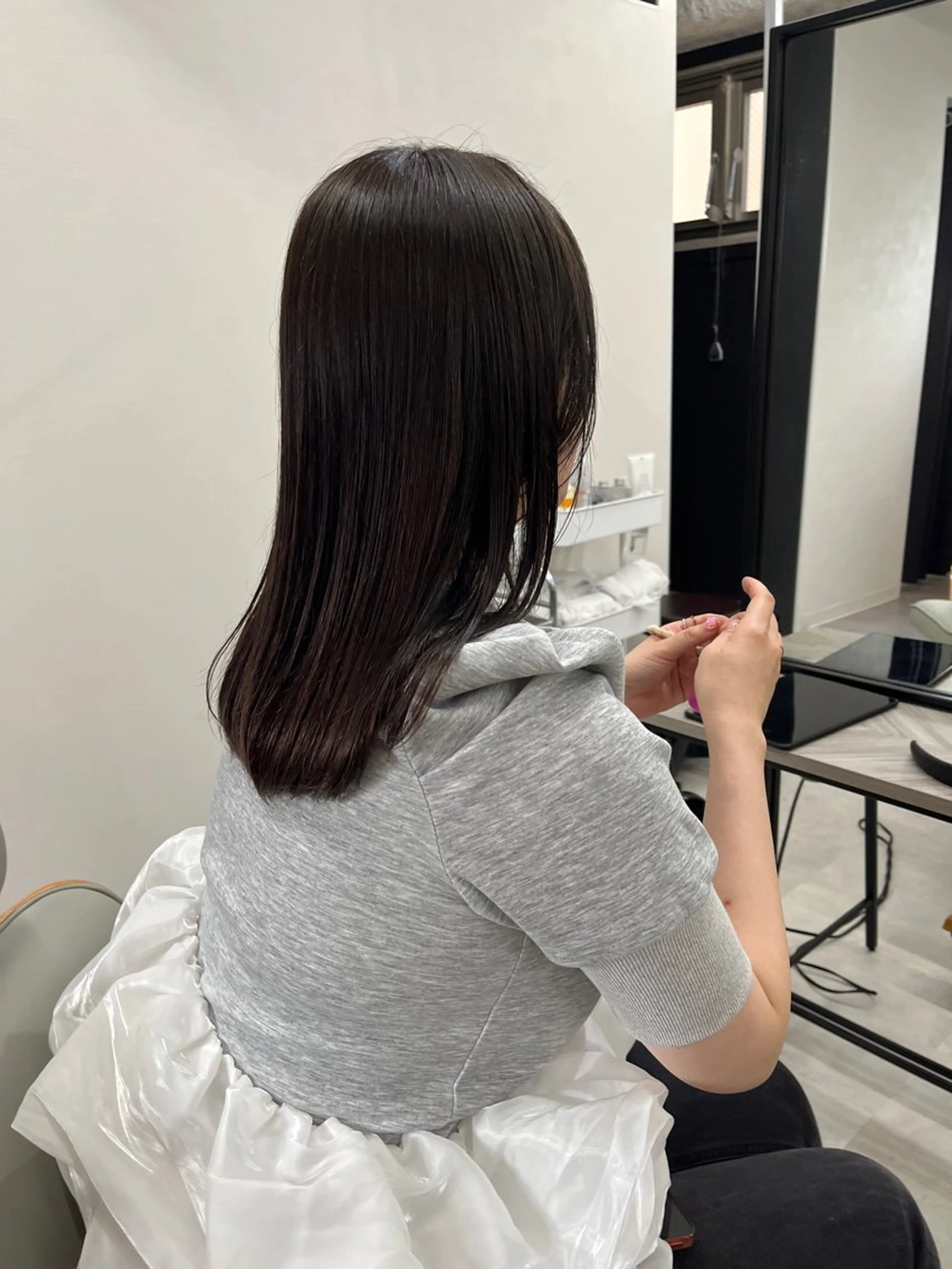 【自然なストレート】カット+ケア縮毛矯正+髪質改善4stepケラチントリートメントの写真