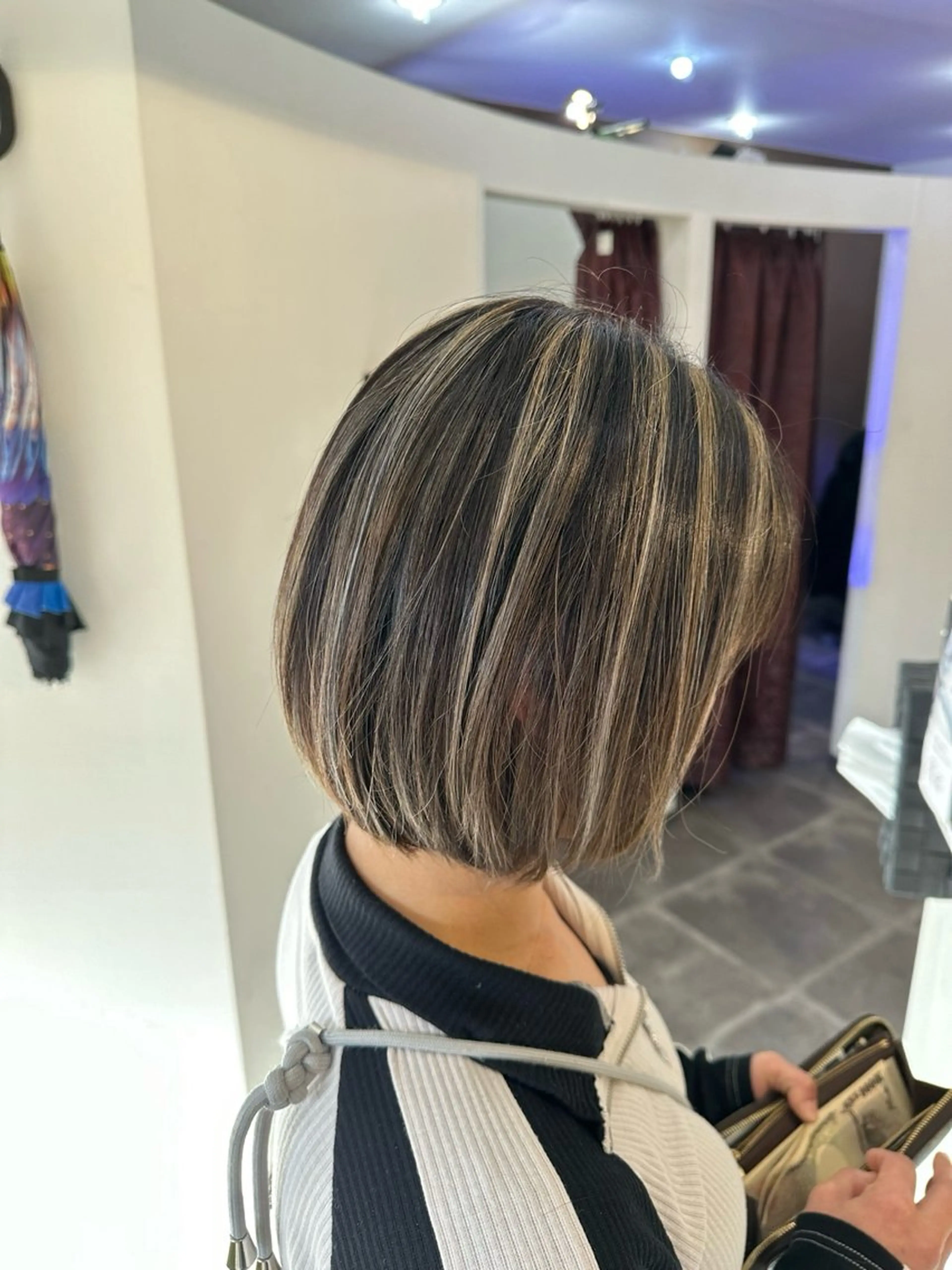 白髪ぼかしのハイライトの写真