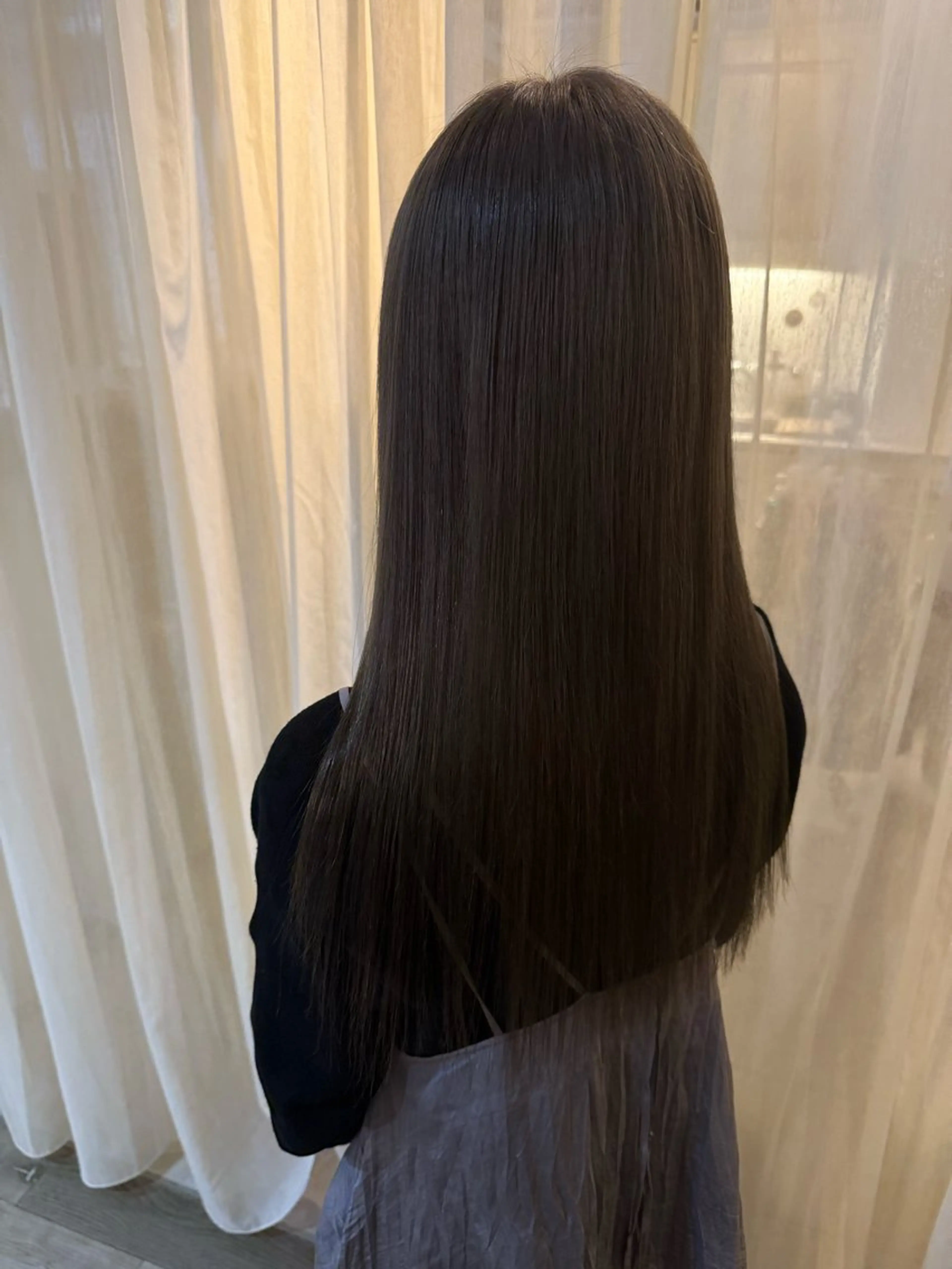 ロング 藤原 百花のヘアスタイル