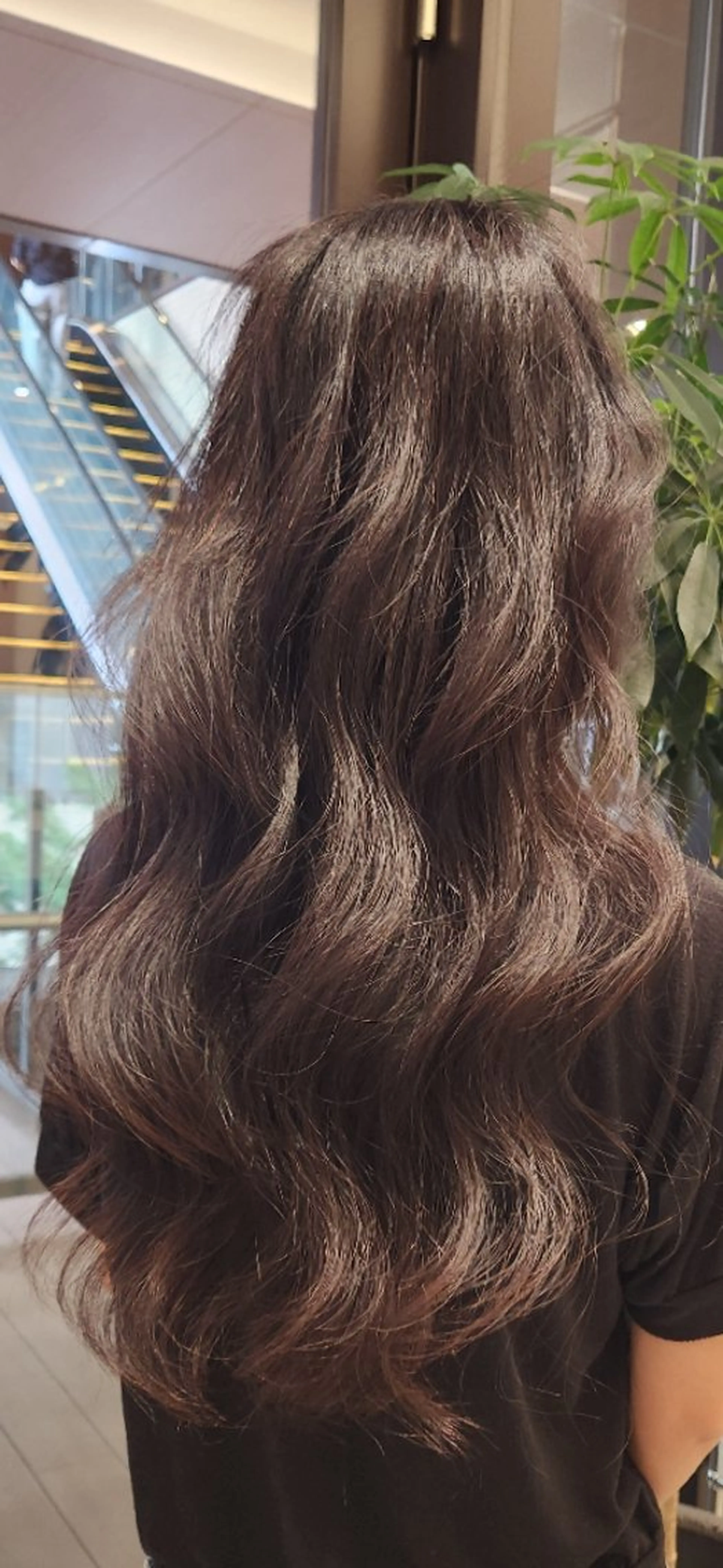 ロング ステアケース所属・小副川 Maayaのヘアスタイル