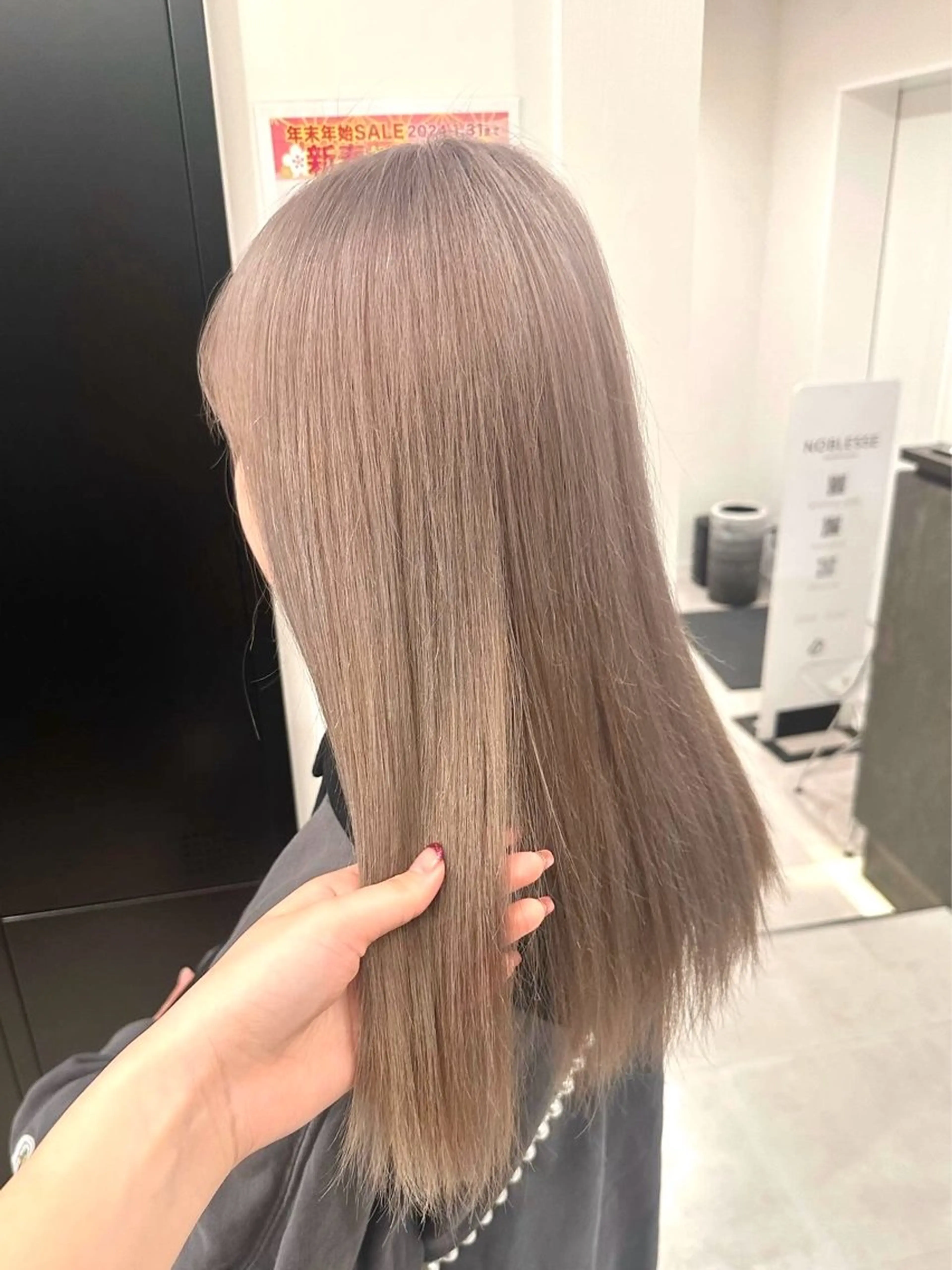 セミロング カラー カット ヘアカラー トリートメント ハイトーン/ウルフ/ レイヤー/Asukaのヘアスタイル