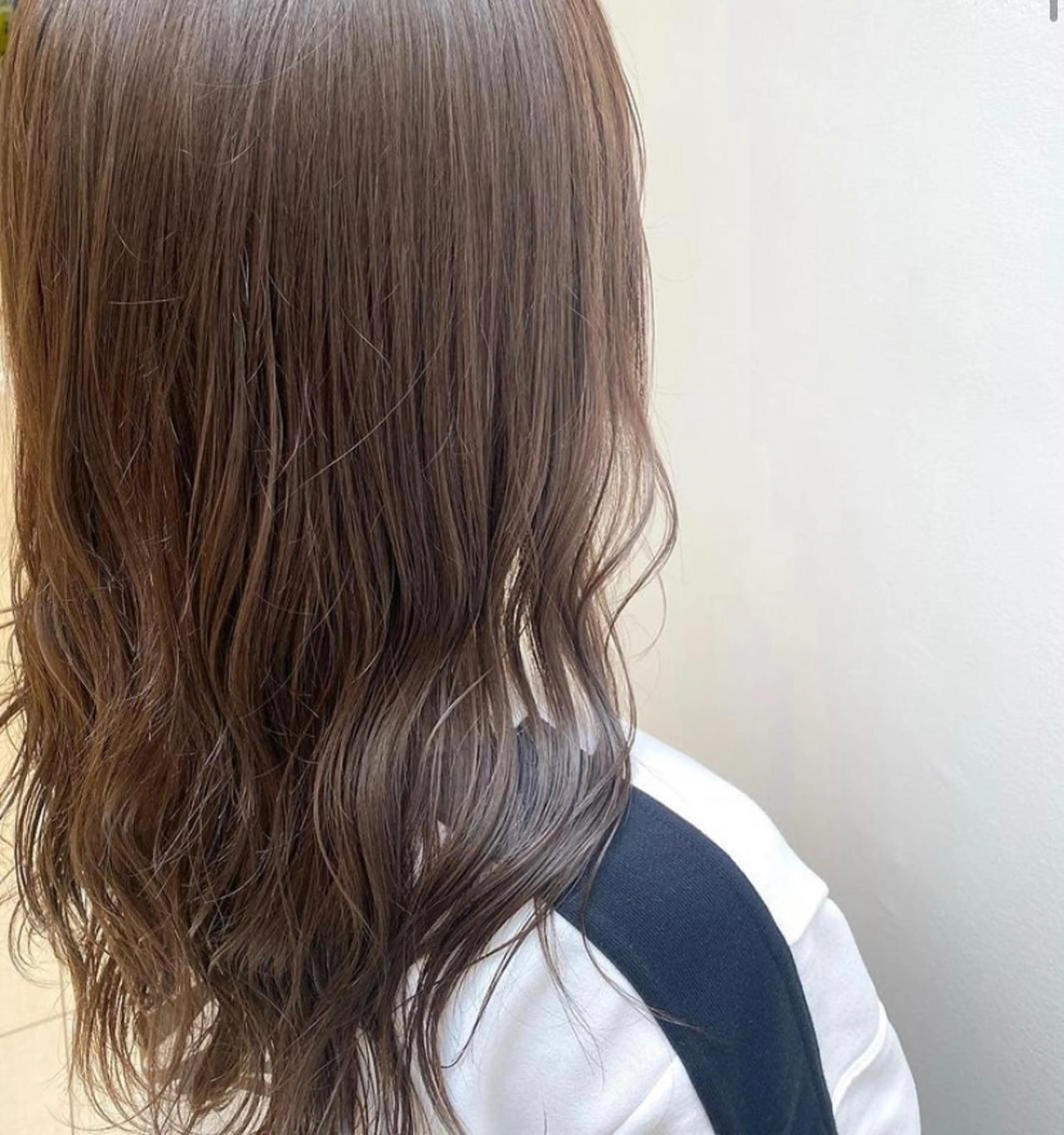 ロング カラー ベージュカラー ブリーチ 透明感カラー ブリーチなしカラー ヘアカラー トリートメント 韓国風愛されヘア 🇰🇷RITO🎀のヘアスタイル