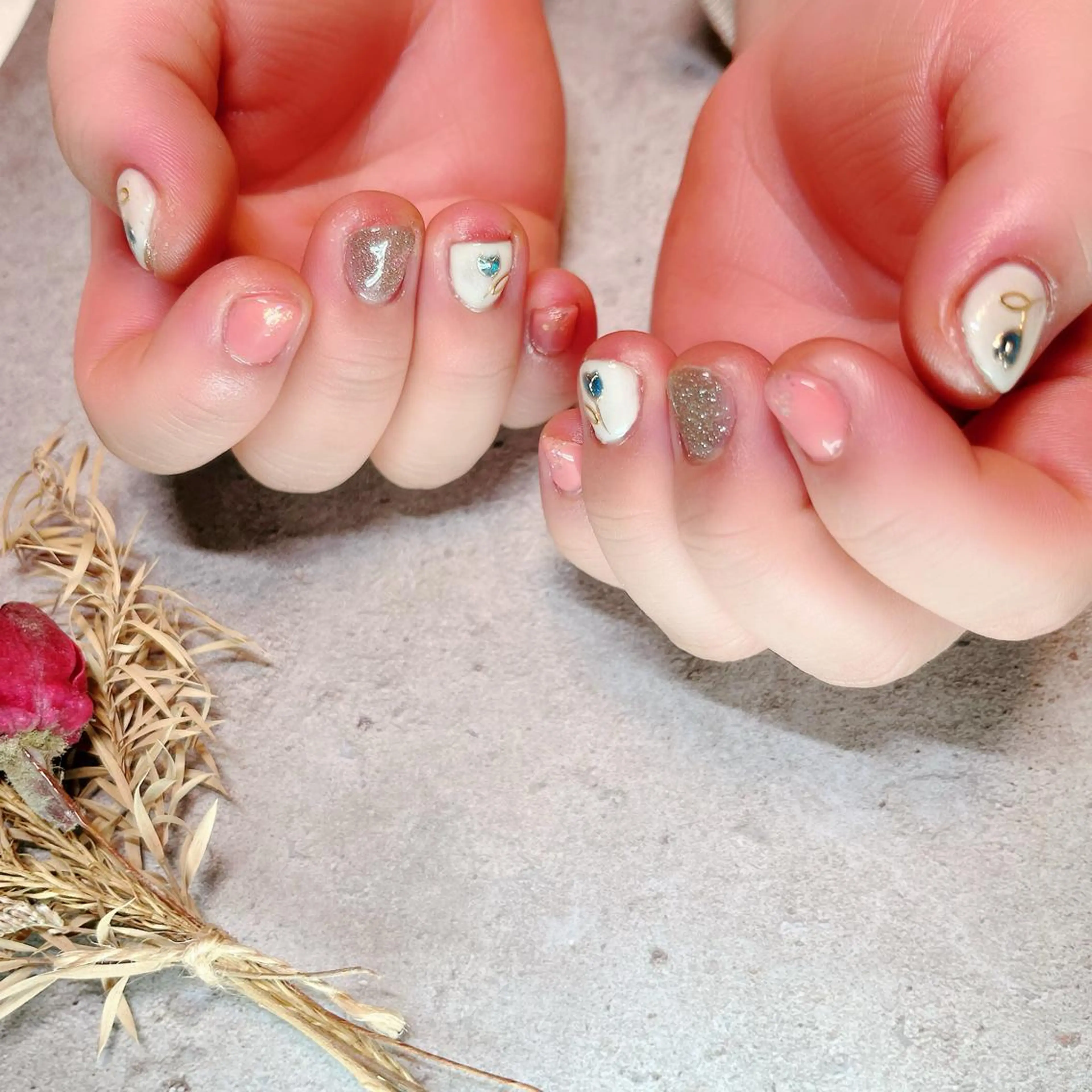 ネイル アートネイル ジェルネイル キラキラネイル マグネットネイル オフィスネイル ♾nail 恵美のマツエク・マツパデザイン