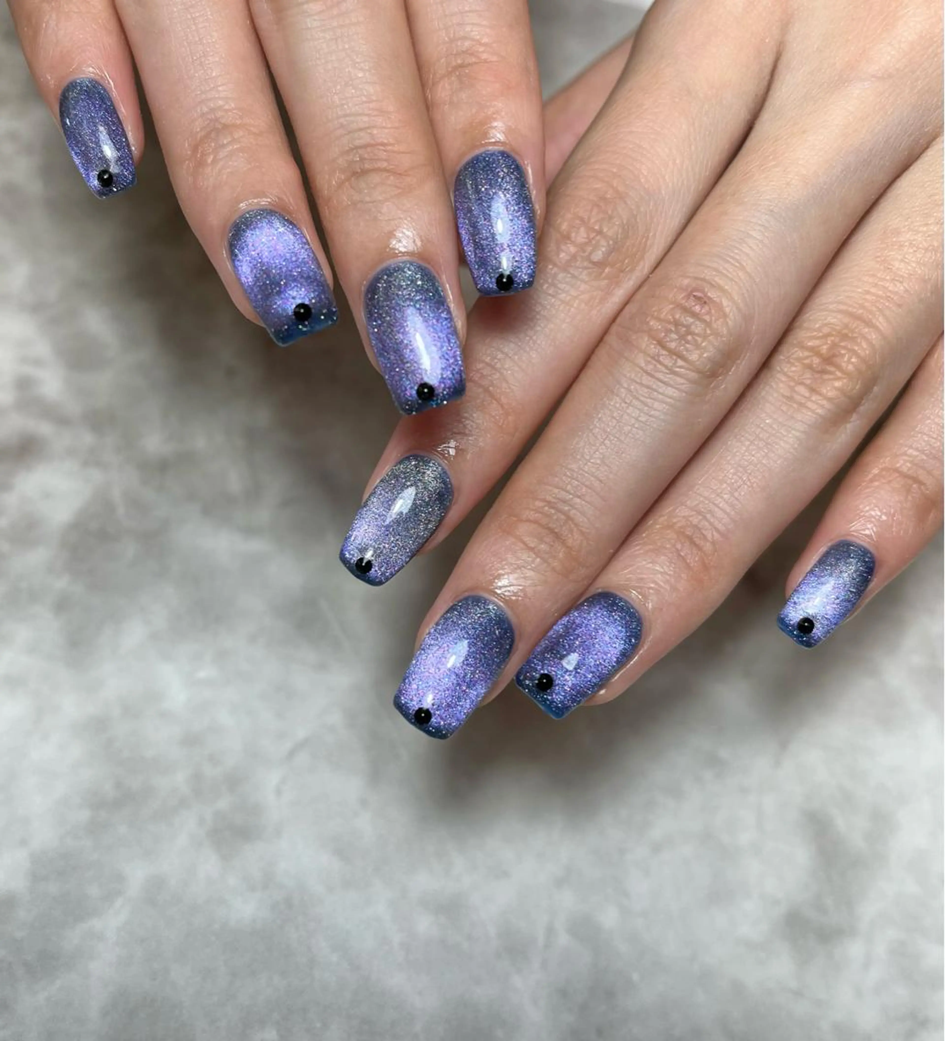 ネイル ジェルネイル キラキラネイル 韓国ネイル マグネットネイル オフィスネイル ハンドネイル nails' it...のネイルデザイン