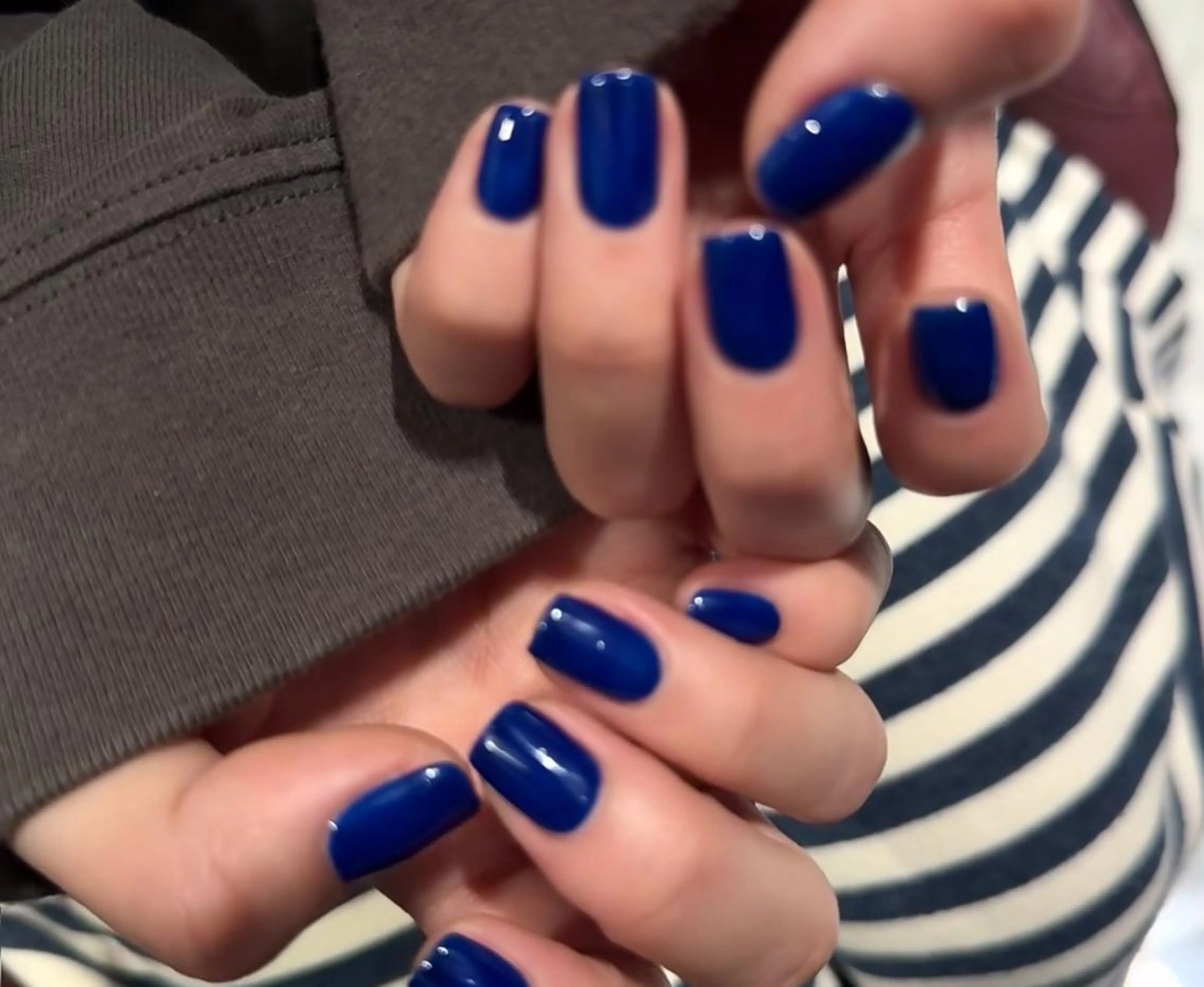 ネイル ハンドネイル 🎀 Ayaka_nailのネイルデザイン