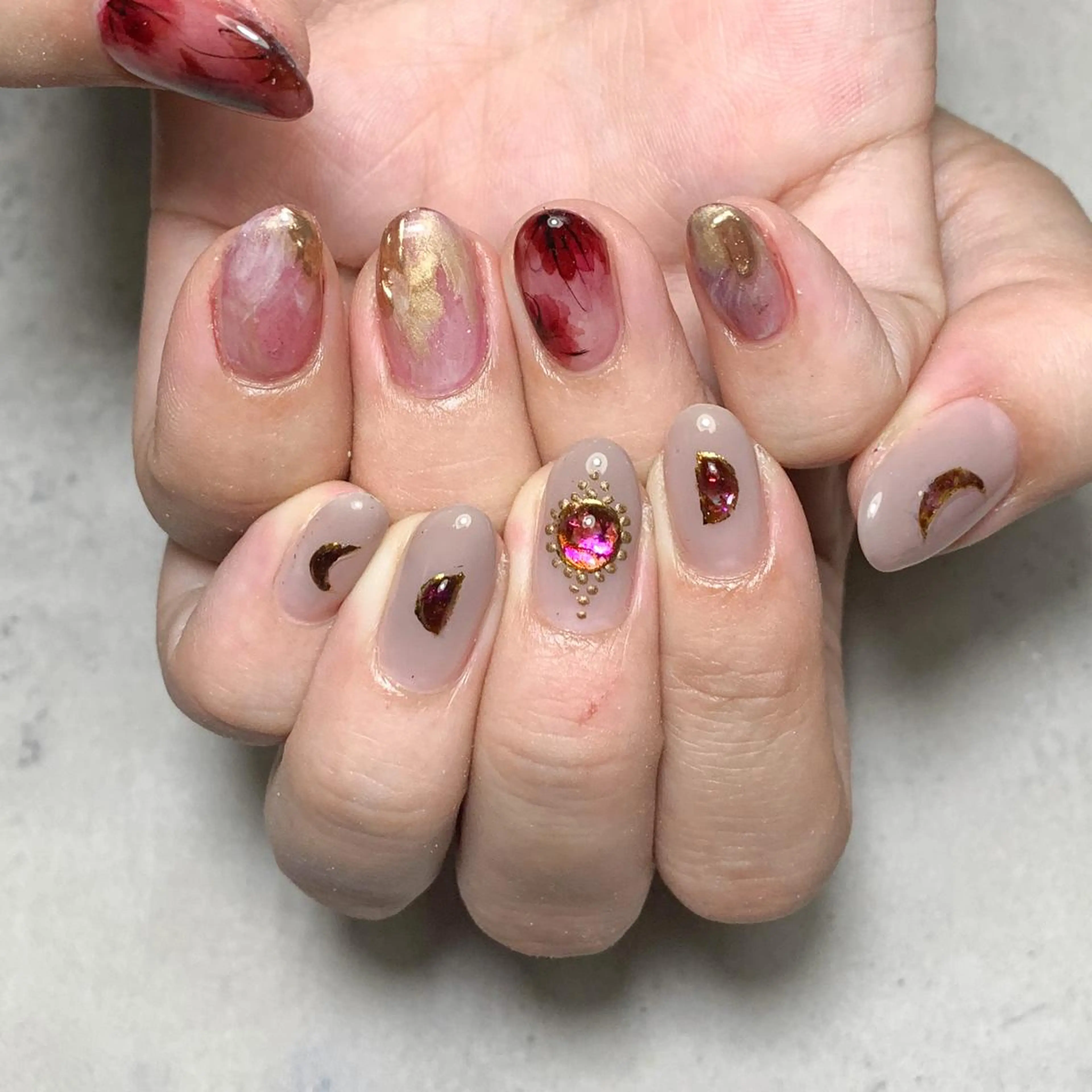 ネイル atelier FIORITURA所属・FIORITURA aiのネイルデザイン