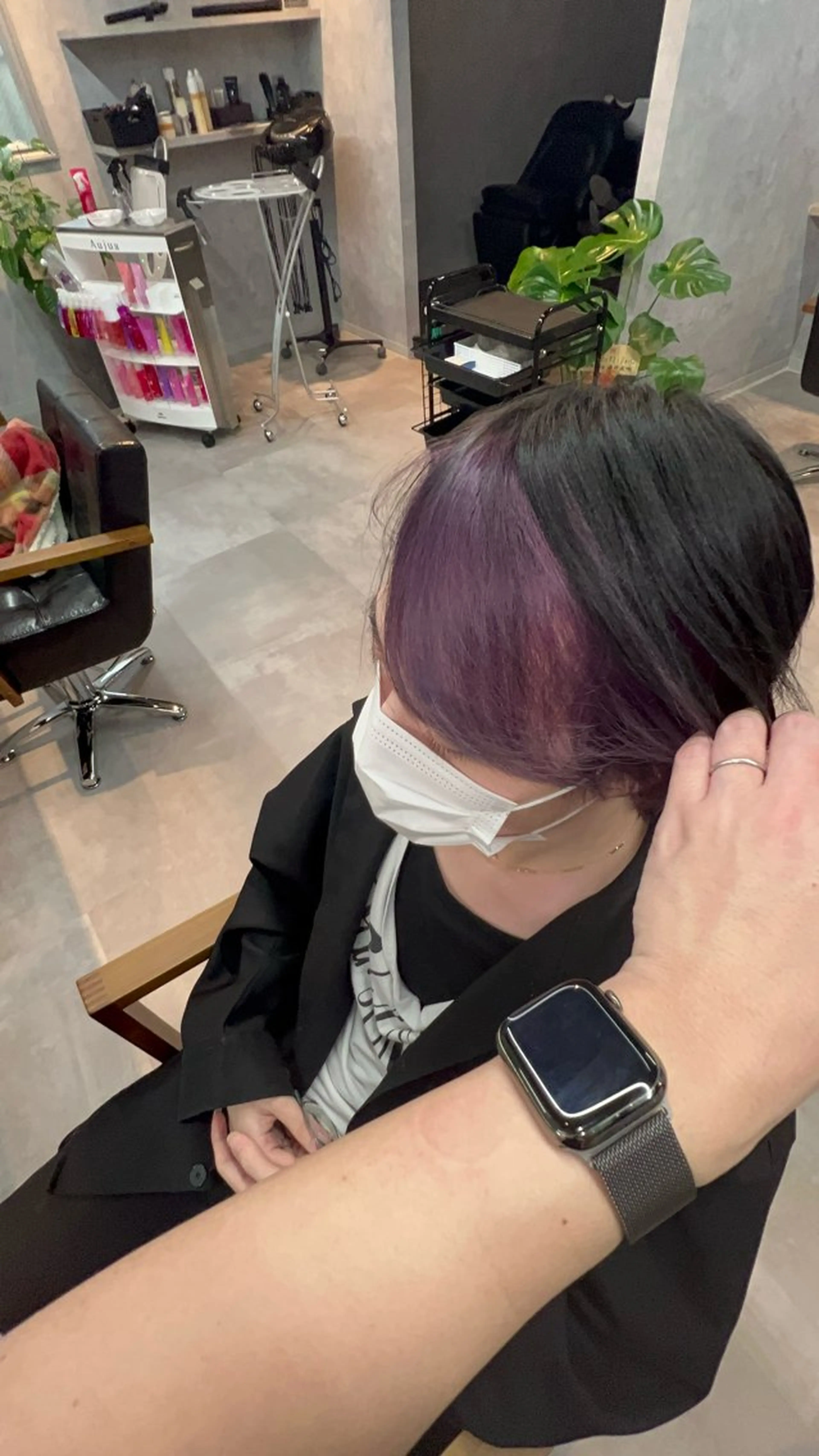 ショート motoトップカラー リスト/ブリーチカラのヘアスタイル