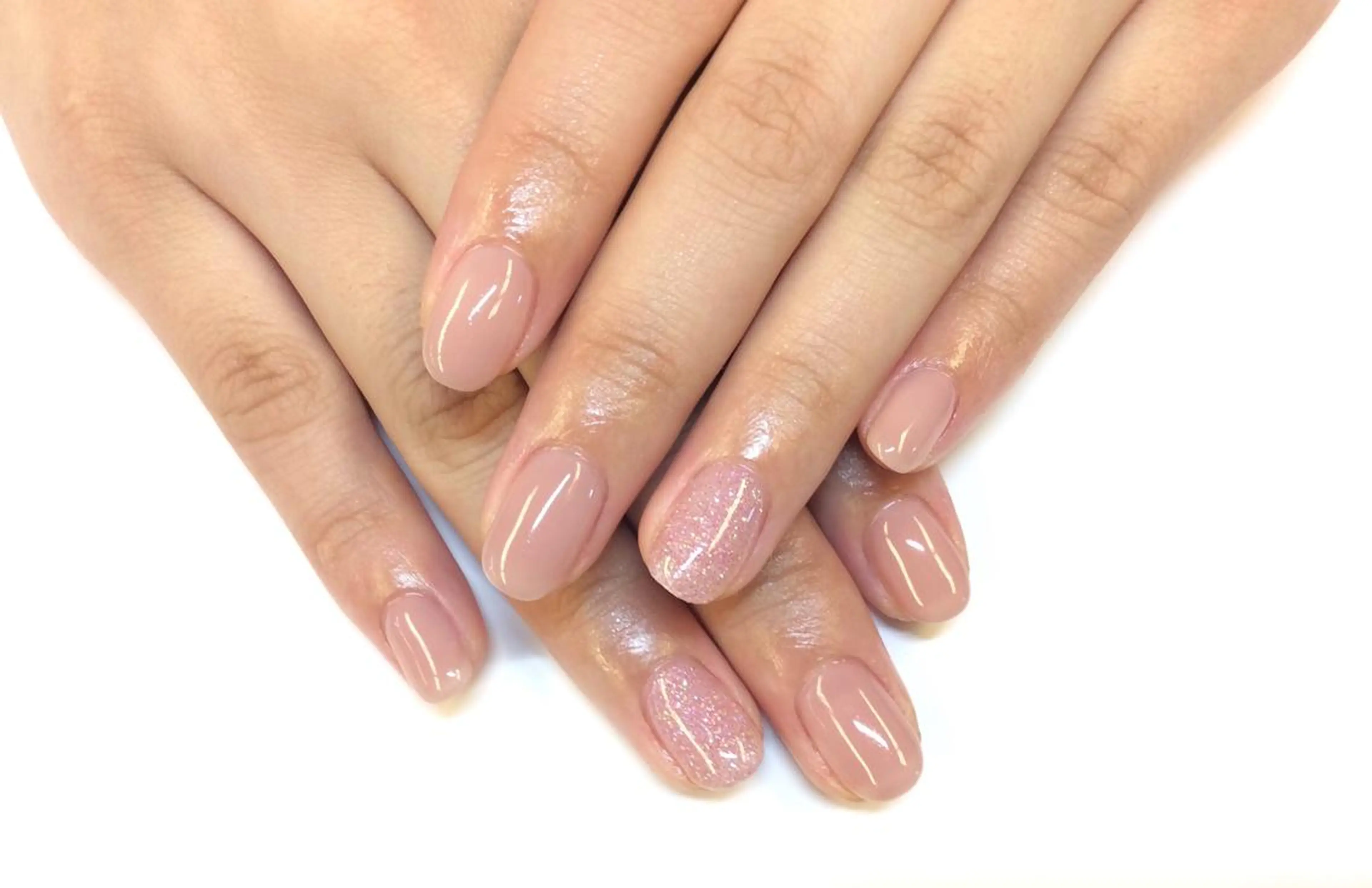 ネイル ラメ(グリッター) ワンカラーネイル 新橋 ルキナ スタッフのネイルデザイン