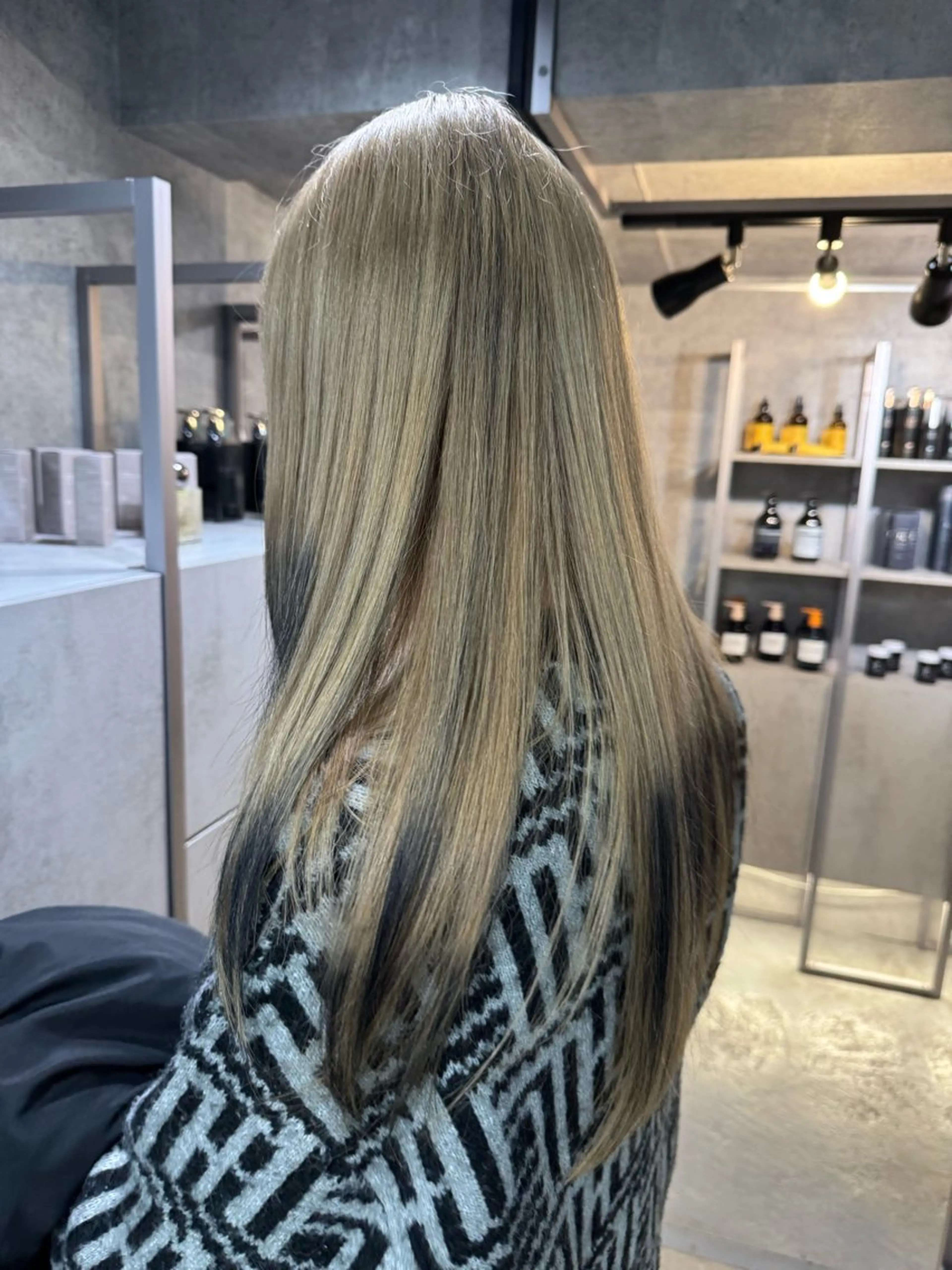 ロング カラー ヘアカラー あなたのお悩み改善" You"💚❤️💛のヘアスタイル