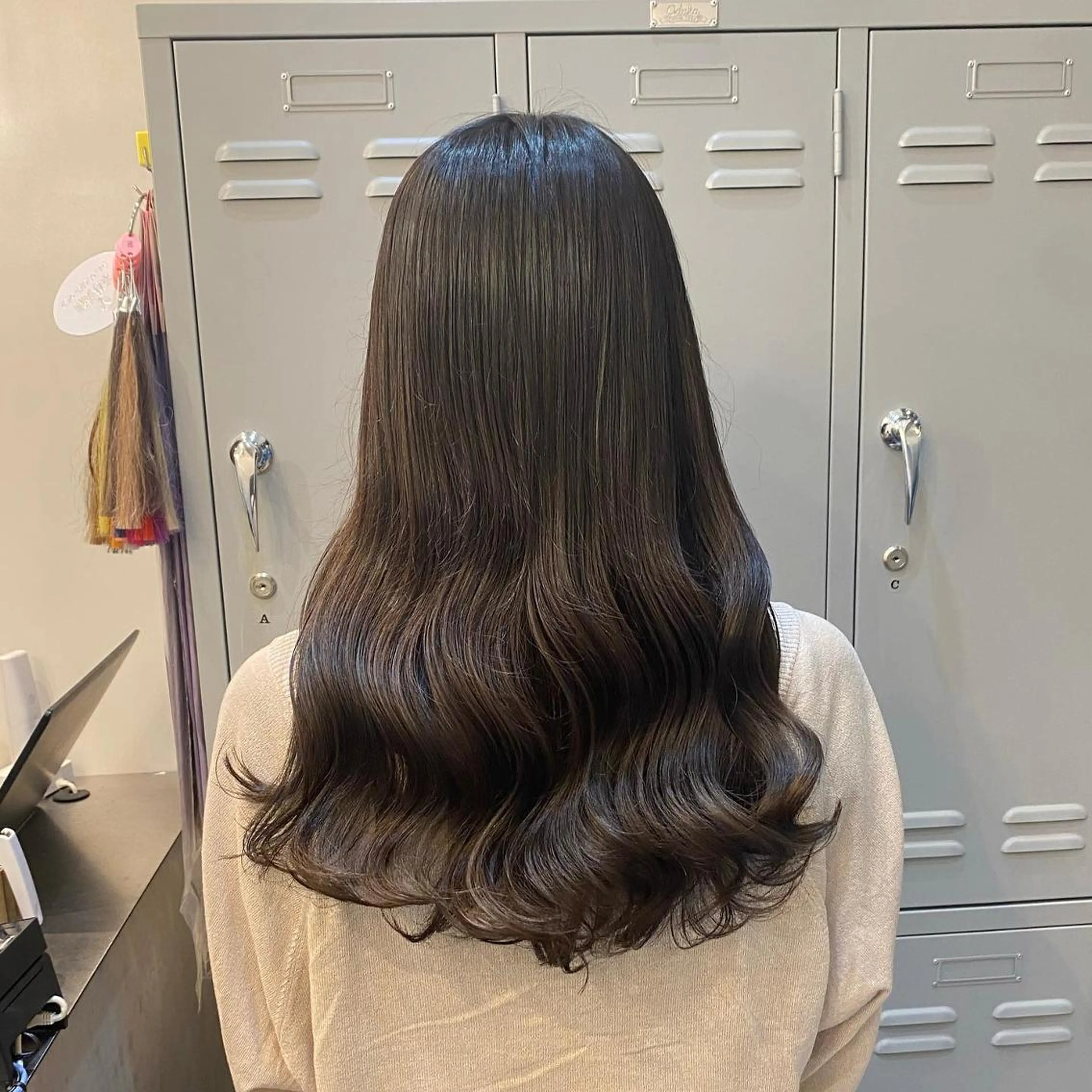 セミロング カラー ヘアアレンジ 🌷愛されヘア🌷 伊藤　万裕のヘアスタイル