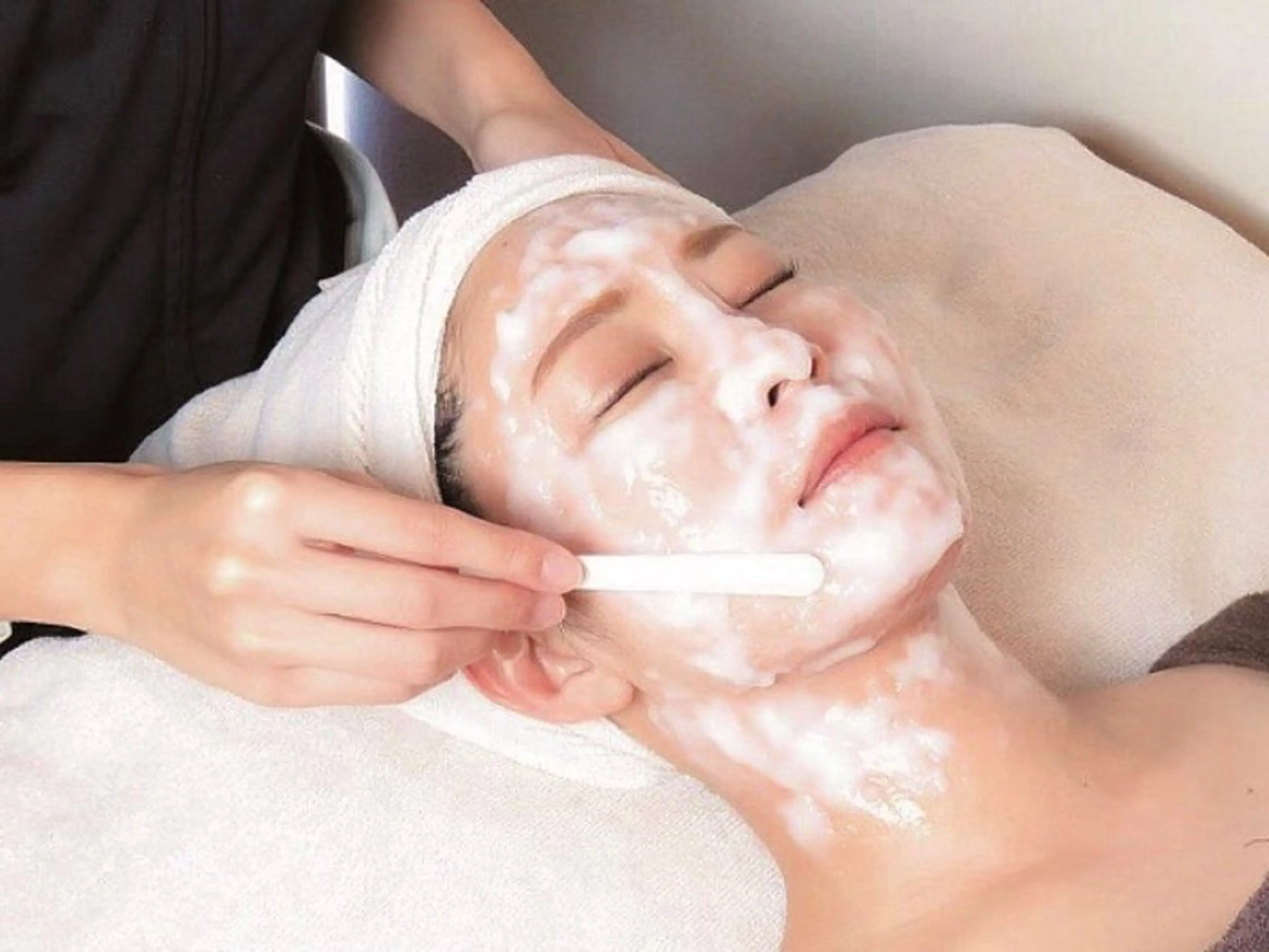 【限定クーポン】最新 高濃度水素水《本格毛穴洗浄》毛穴引き締め 炭酸ガスパック付 90分 通常13200円の写真