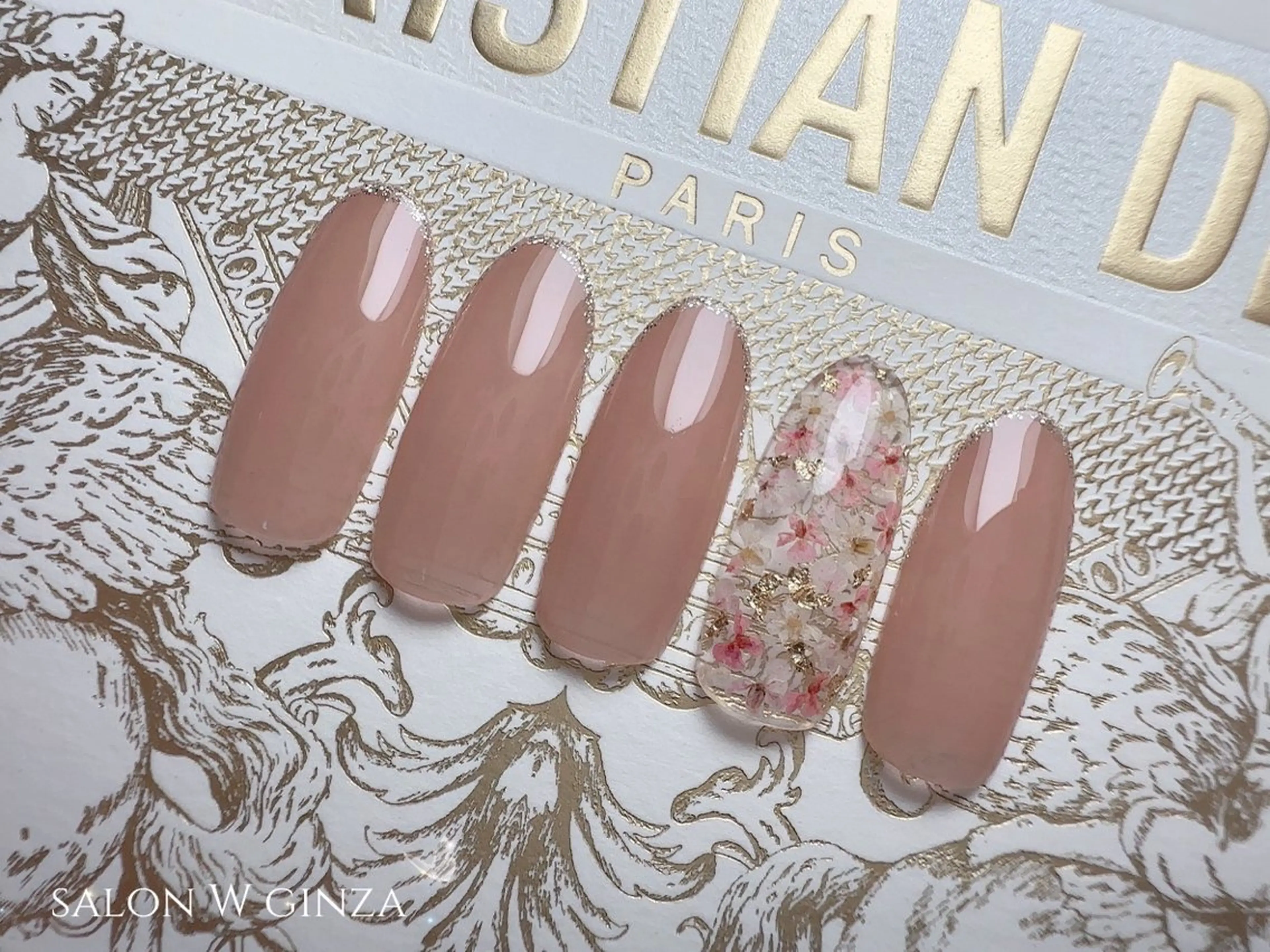 ネイル 美フォルム＆フィルインの専門店 salon W 銀座店【サロンダブリュー】所属・salon W✨ Rikoのネイルデザイン