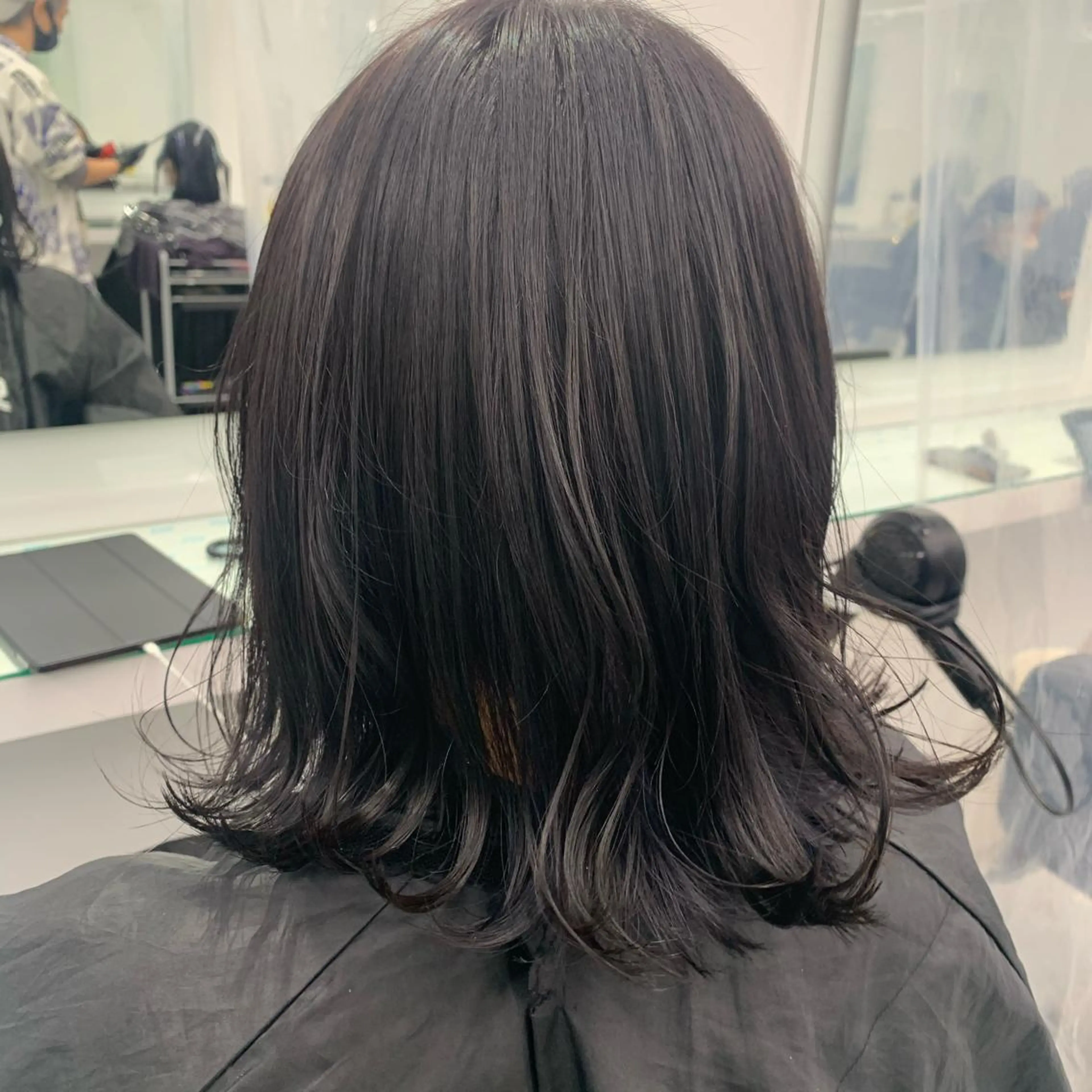 ショート カラー ヘアアレンジ メンズ キッズ ネイル 透明感カラー グレージュ 髪質改善 トリートメント EMANON池袋3rd所属・ナチュラル艶髪 なおき｜池袋美容師のヘアスタイル