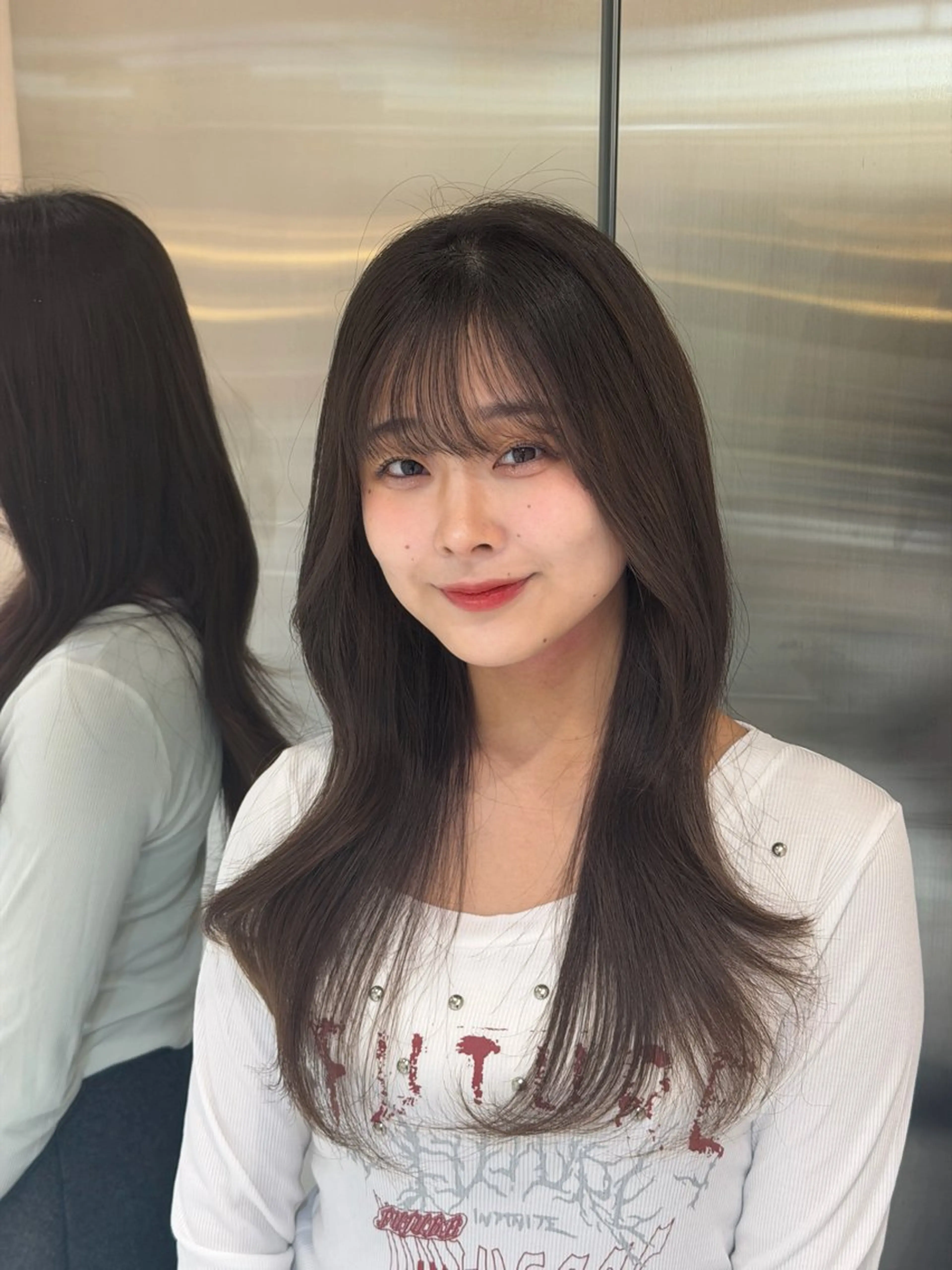 ロング カラー レイヤーカット カット ヘアカラー 本場の韓国ヘア/顔ま わりカット/リョウヤのヘアスタイル