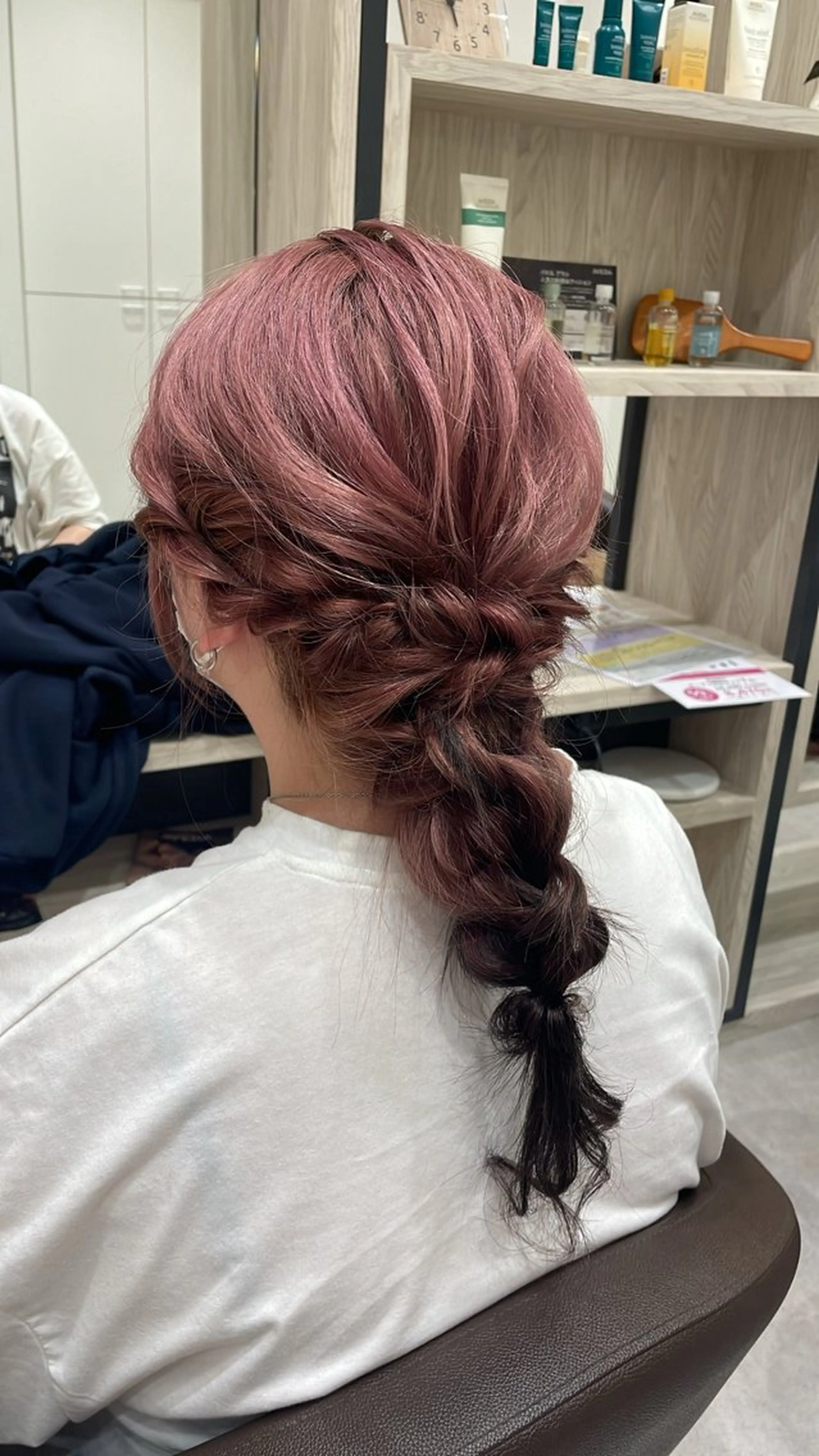 ロング 下村 和香奈のヘアスタイル