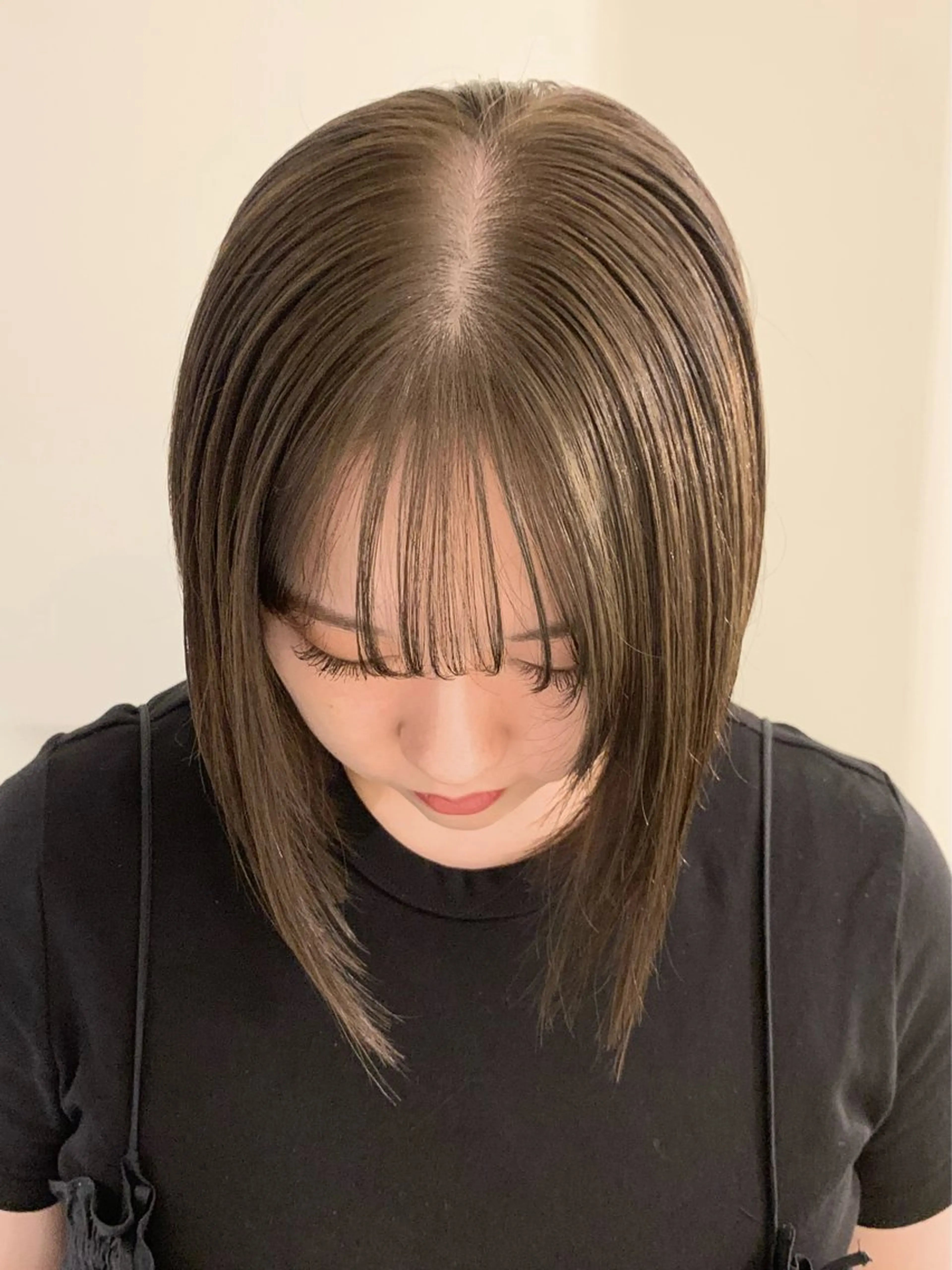 ミディアム カラー ベージュカラー オリーブベージュ ボブ ヘアカラー 落合希 Olivebeigeのヘアスタイル