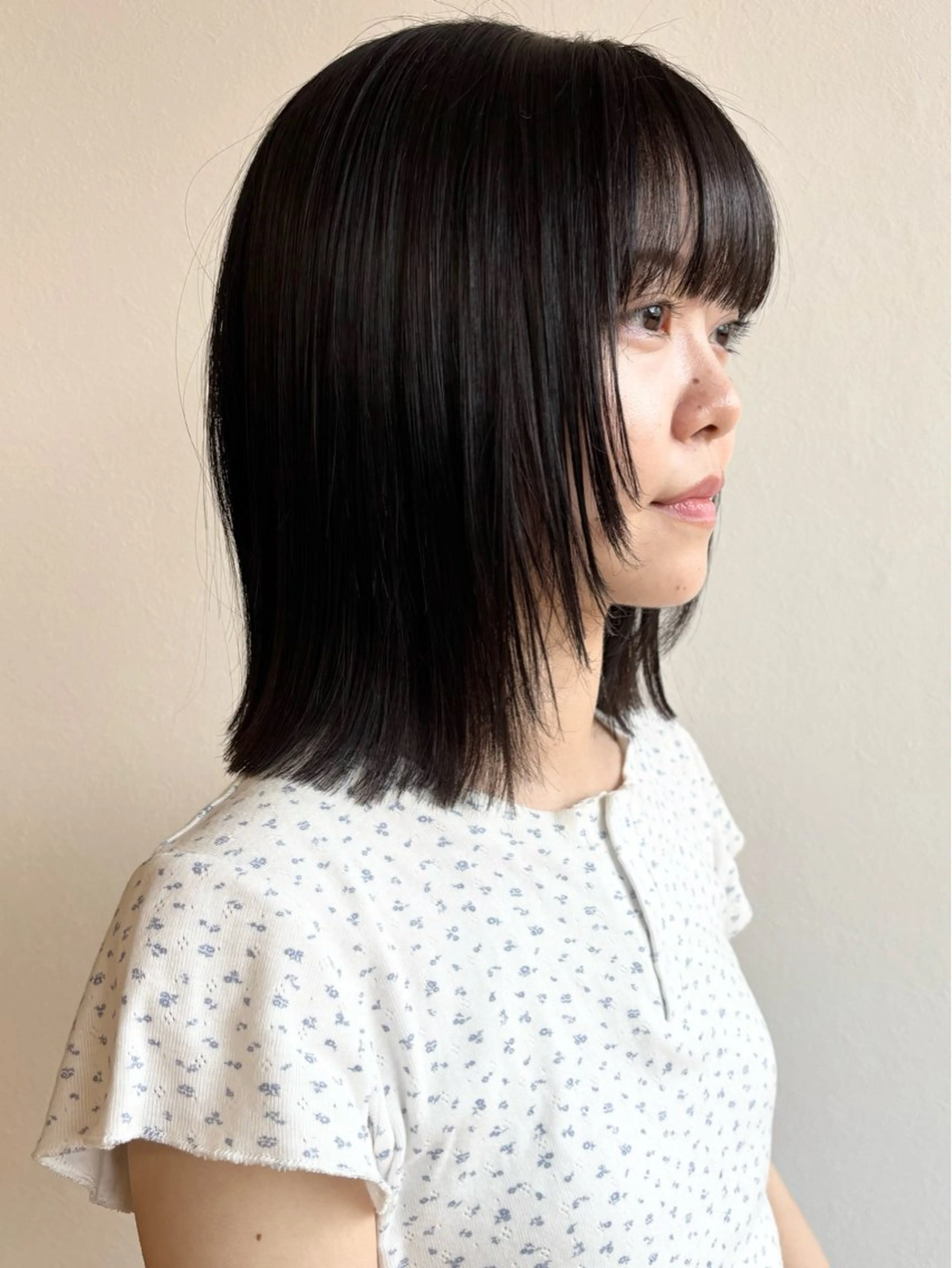 ミディアム 切りっぱなしボブ ボブ 髪質改善 外ハネヘア トリートメント 石山 /切りっぱなしボブのヘアスタイル