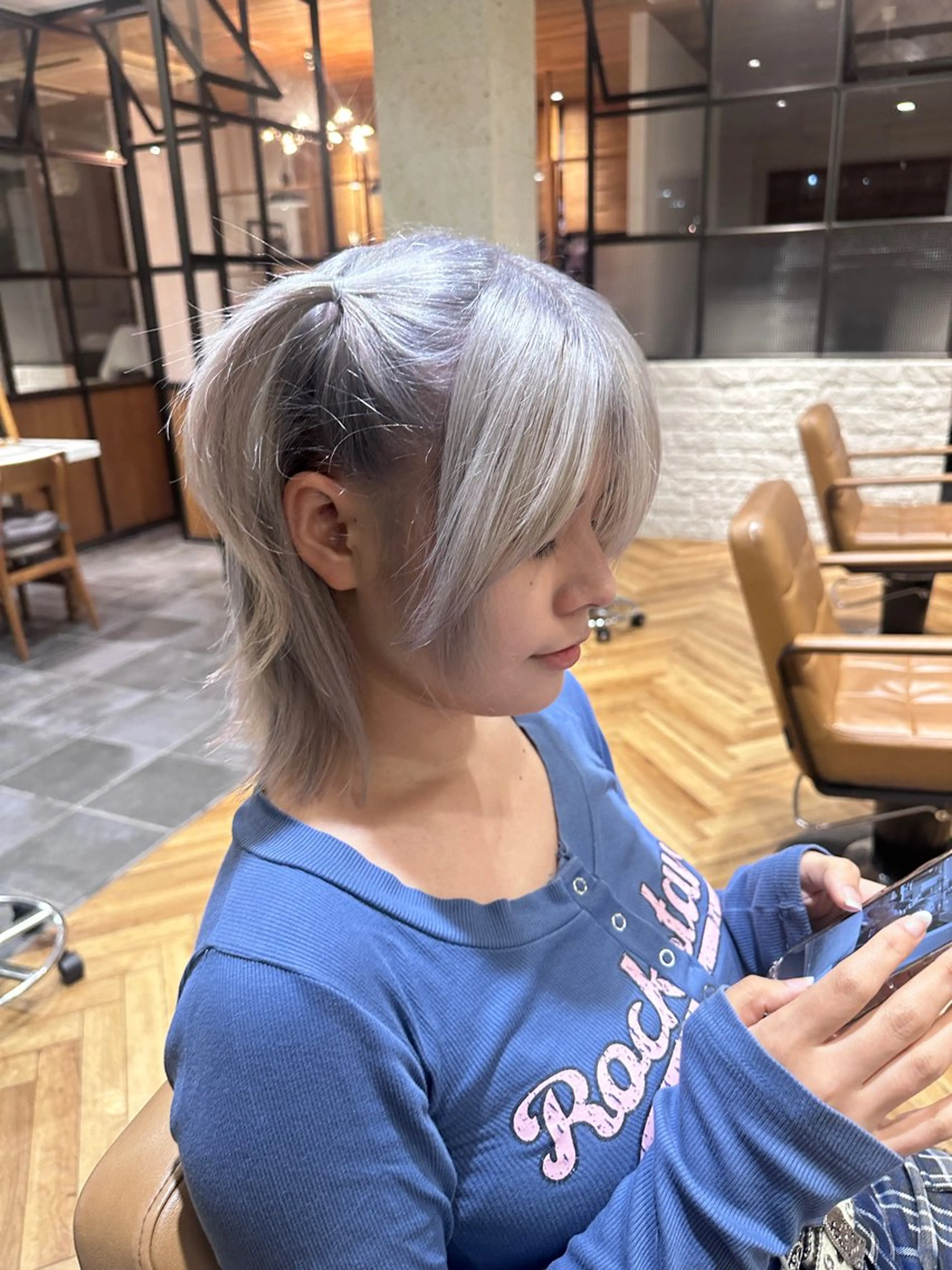 カラー YUI/レイヤー/ ハッシュカットのヘアスタイル