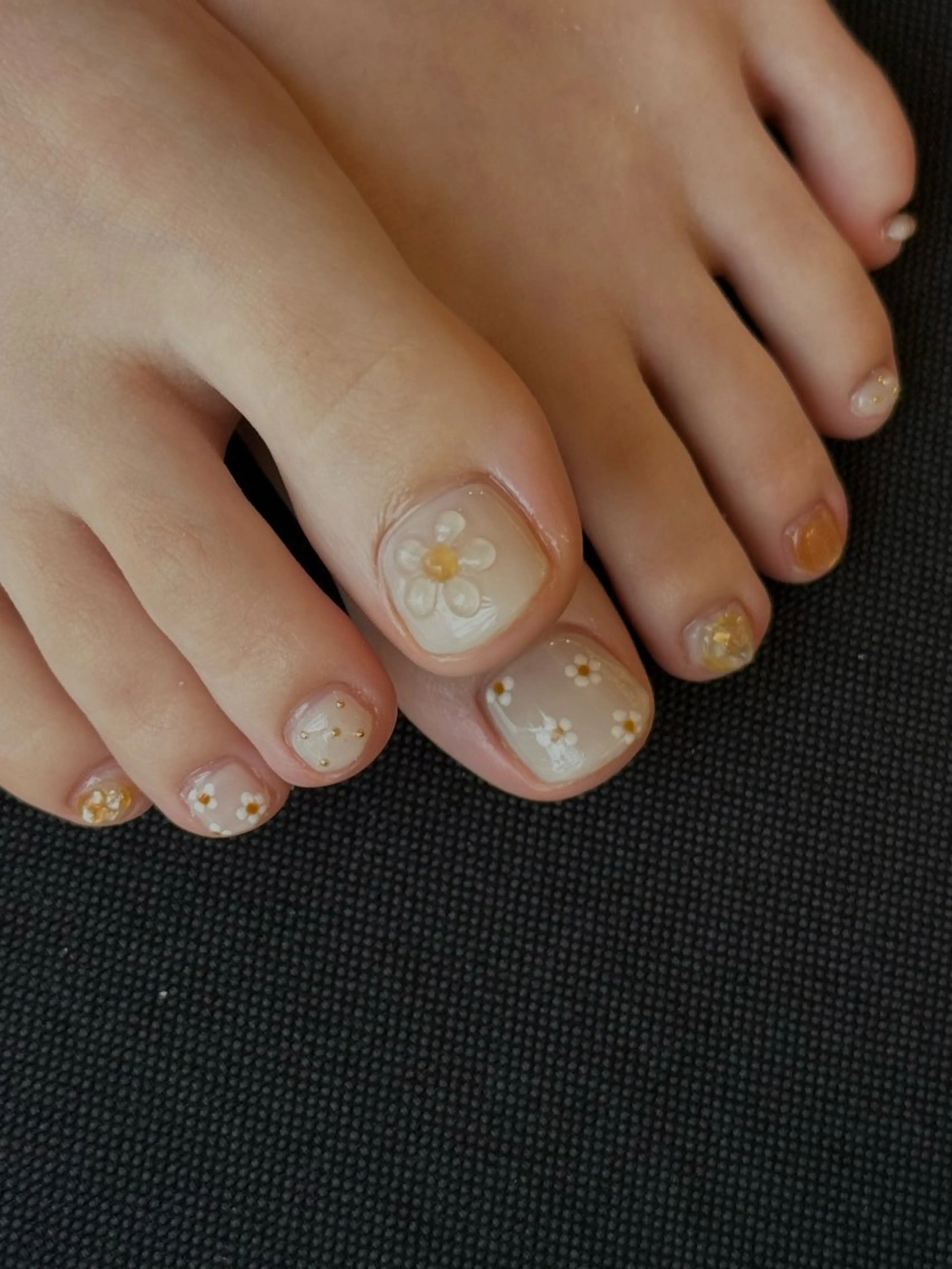 ネイル フットネイル LOA.所属・LOA. nanaのネイルデザイン