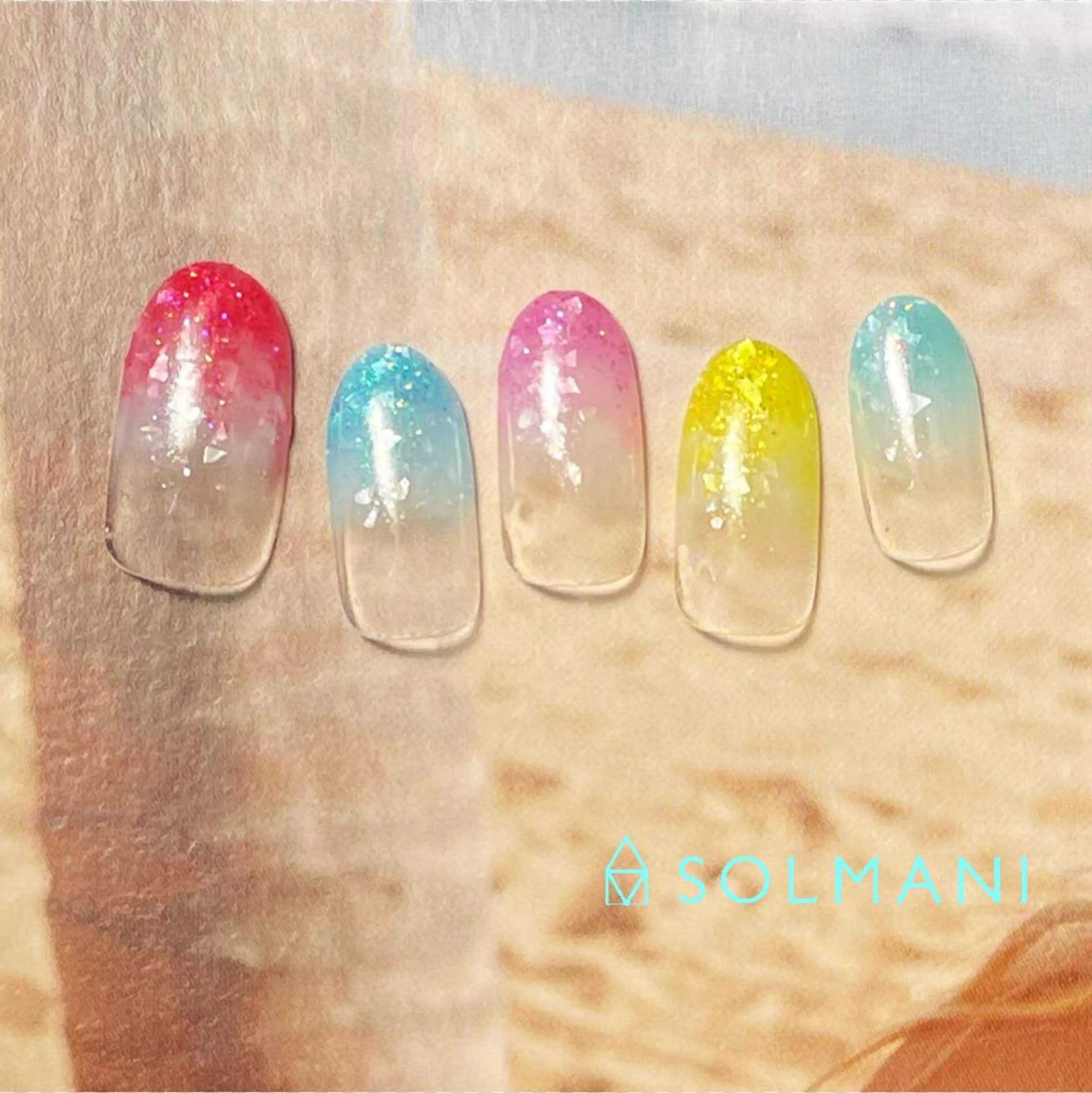 ネイル 氷ネイル・うるうるネイル SOLMANI 予約担当のネイルデザイン