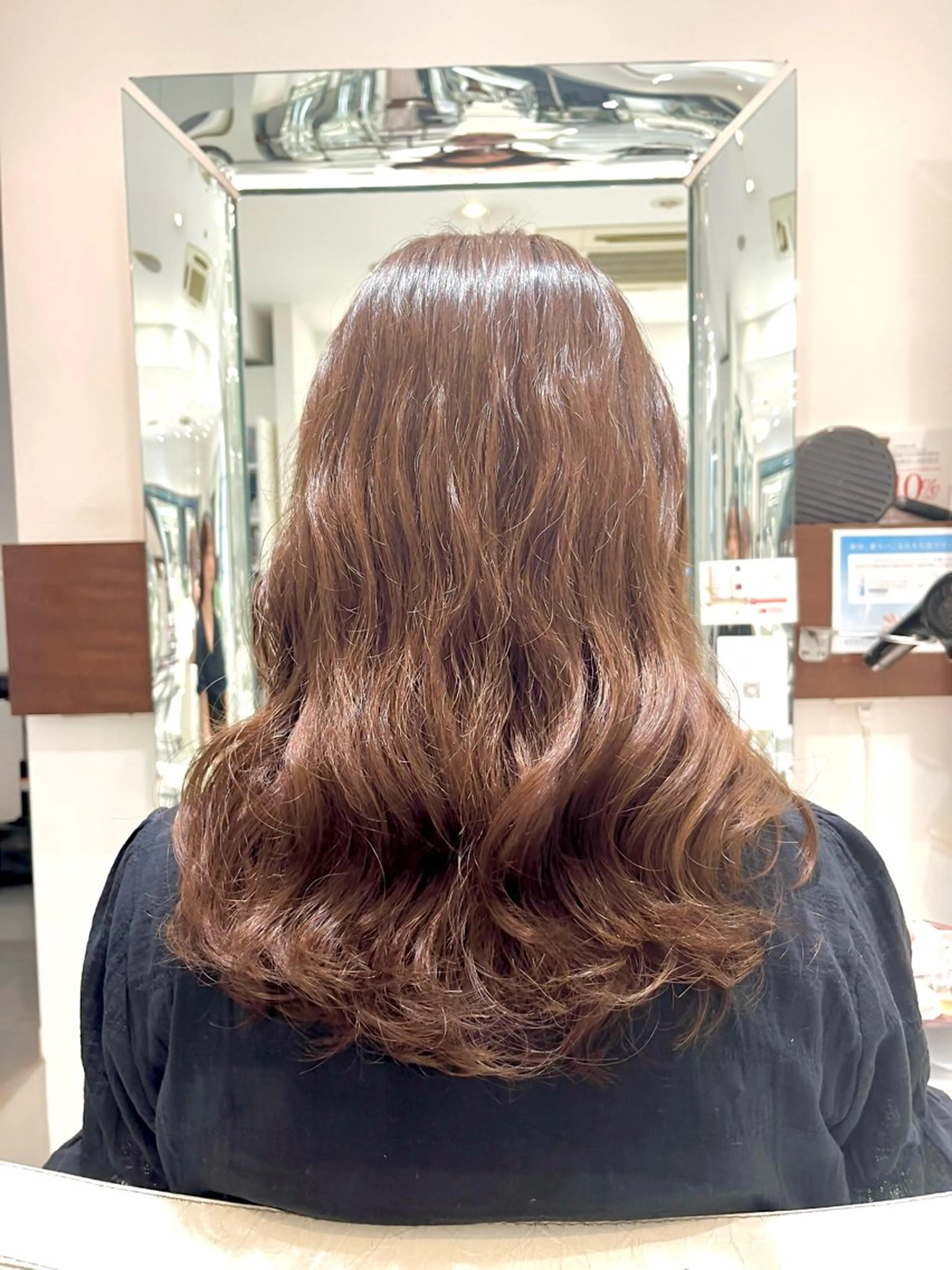 ミディアム パーマ ミディアムパーマ 韓国風ヘア デジタルパーマ カット パーマ トリートメント コテ巻き風パーマ 藤澤　知彌のヘアスタイル