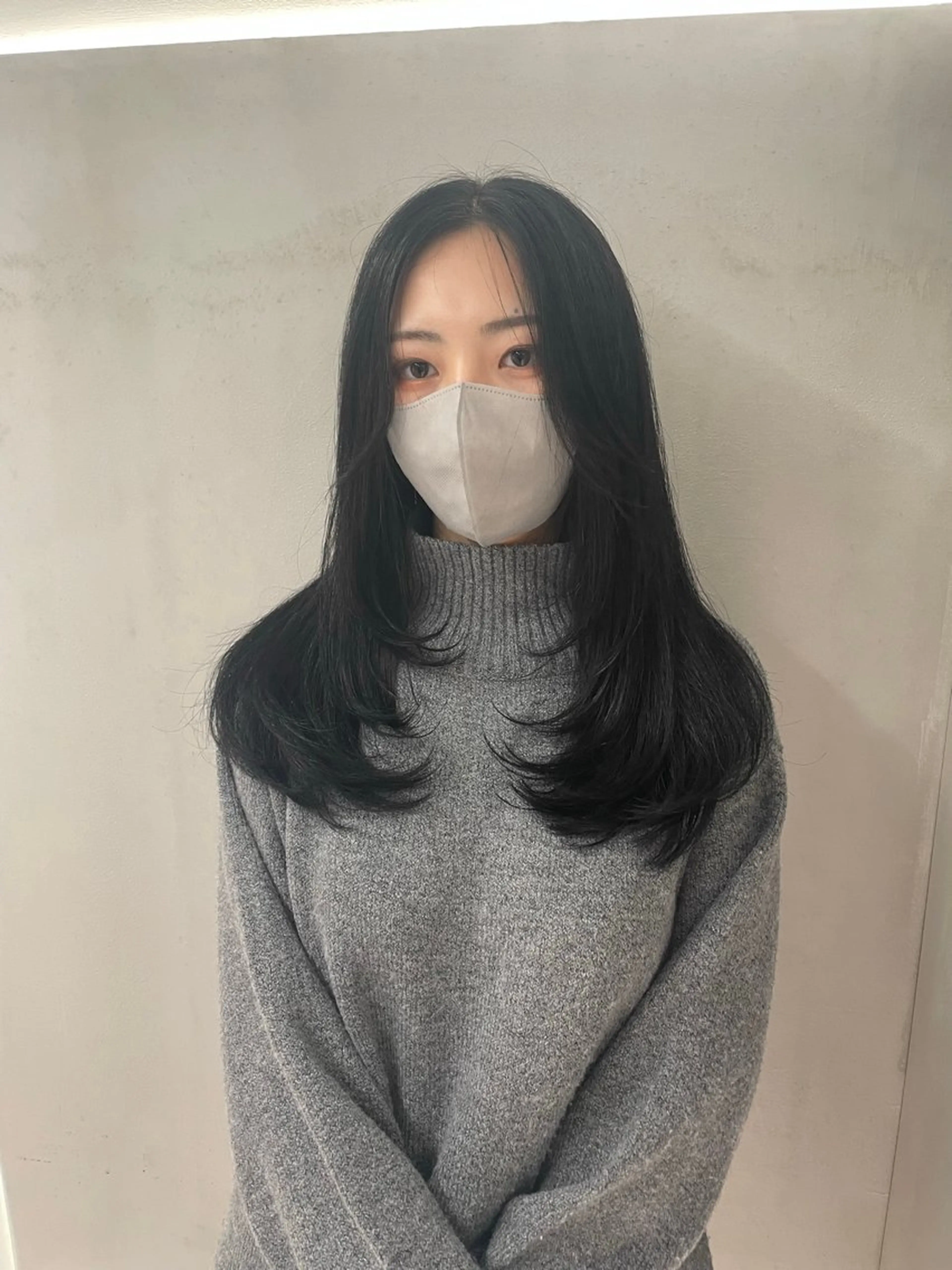 セミロング カラー 🐺ウルフ/レイヤー カット/高嶋湧大のヘアスタイル